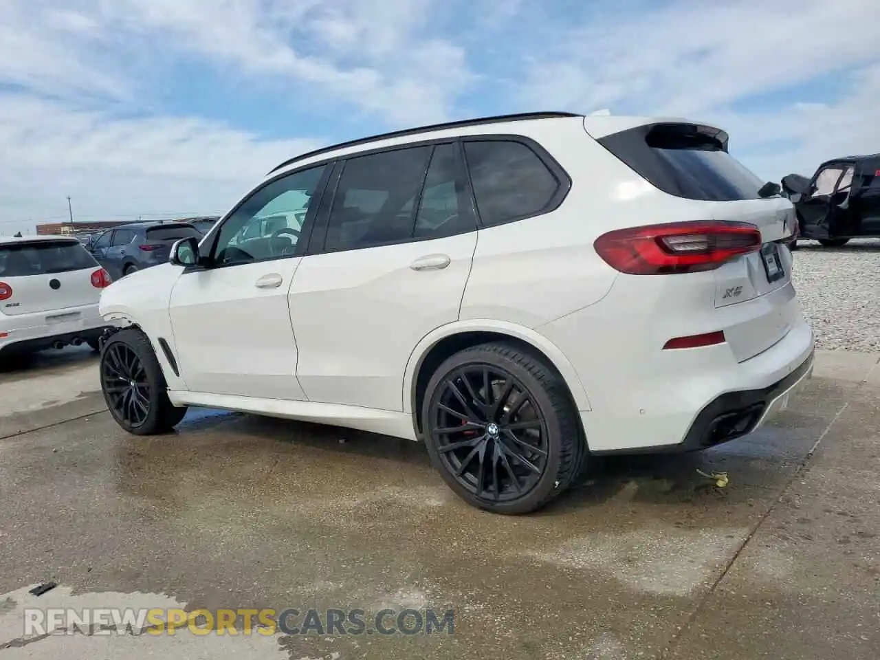 2 Photograph of a damaged car 5UXCR6C04M9D99175 BMW X5 2021
