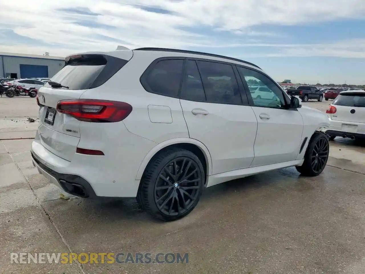 3 Photograph of a damaged car 5UXCR6C04M9D99175 BMW X5 2021