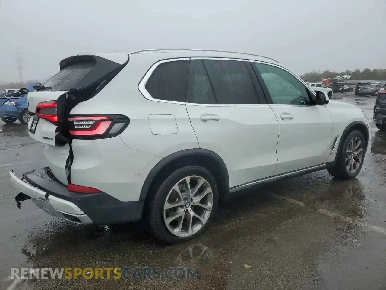 3 Photograph of a damaged car 5UXCR6C04M9F54940 BMW X5 2021