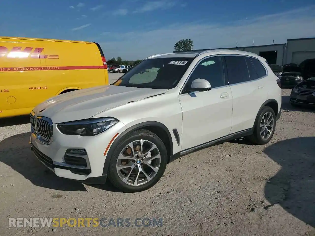 1 Photograph of a damaged car 5UXCR6C04M9H47038 BMW X5 2021