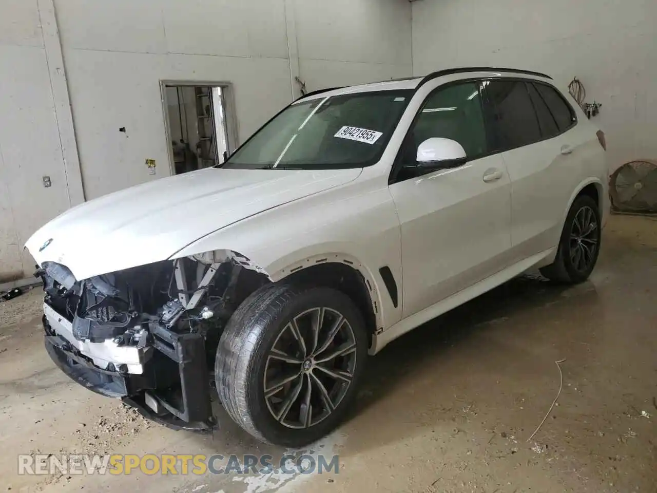 1 Photograph of a damaged car 5UXCR6C05M9G25658 BMW X5 2021