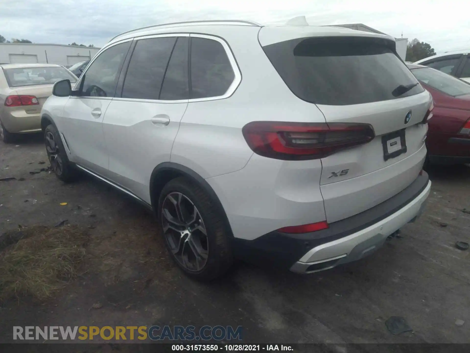 3 fotografías del automóvil dañado 5UXCR6C06M9G47779 BMW X5 2021