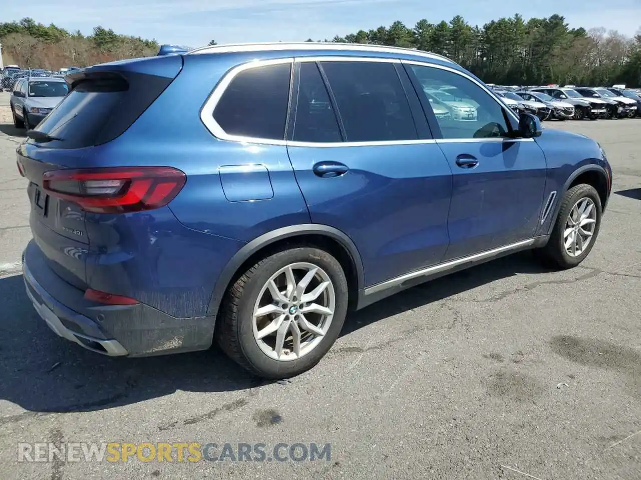 3 Photograph of a damaged car 5UXCR6C07M9F89665 BMW X5 2021