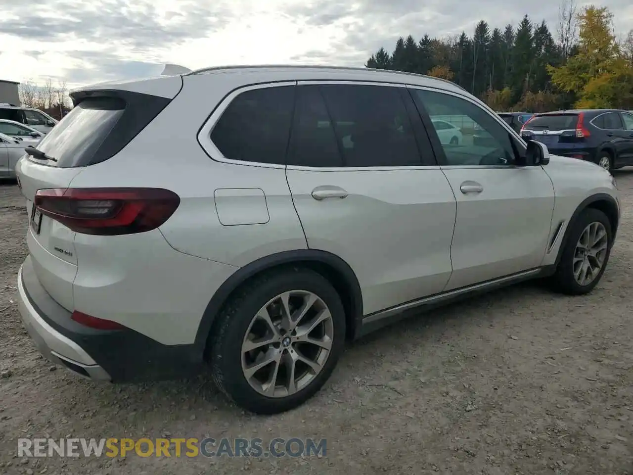 3 Photograph of a damaged car 5UXCR6C08M9D88809 BMW X5 2021