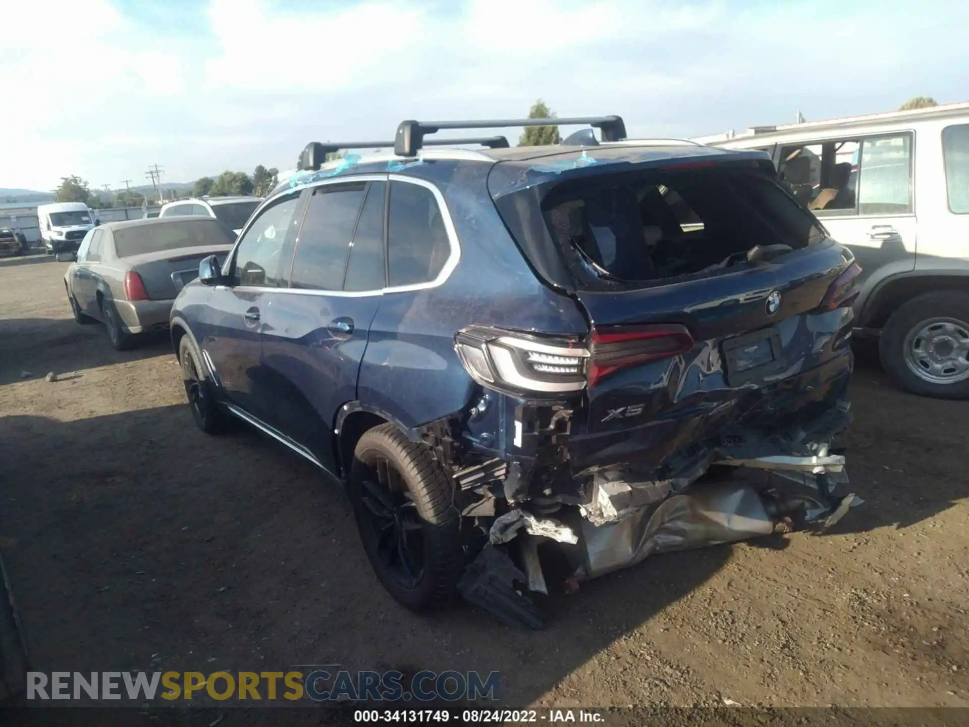 3 Photograph of a damaged car 5UXCR6C09M9D95249 BMW X5 2021