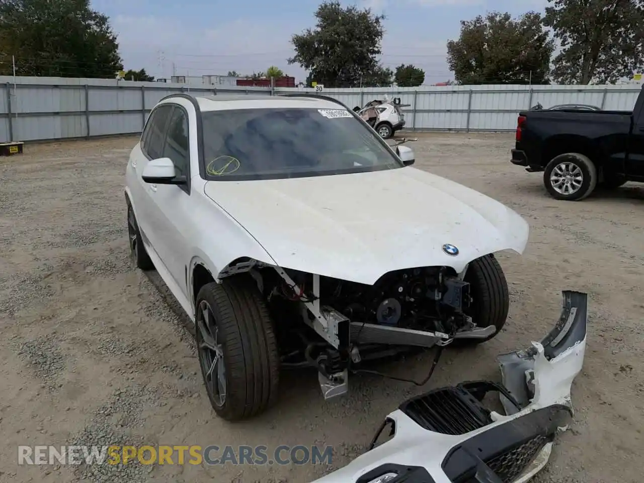 1 Photograph of a damaged car 5UXCR6C09M9E75702 BMW X5 2021