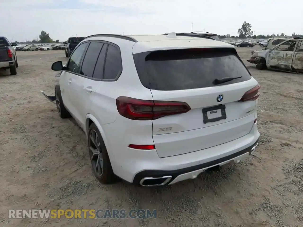 3 Photograph of a damaged car 5UXCR6C09M9E75702 BMW X5 2021