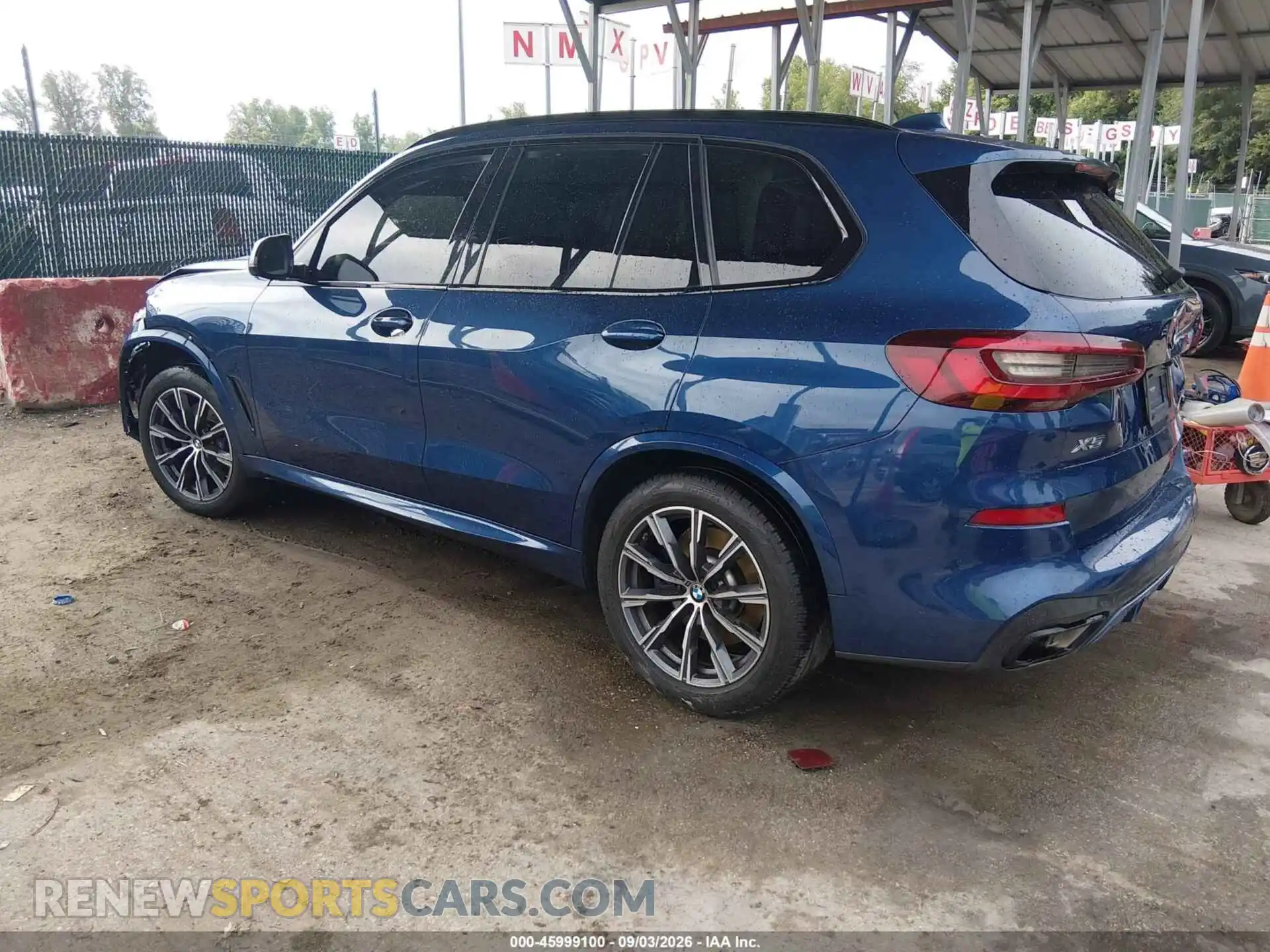 3 Photograph of a damaged car 5UXCR6C09M9F06494 BMW X5 2021