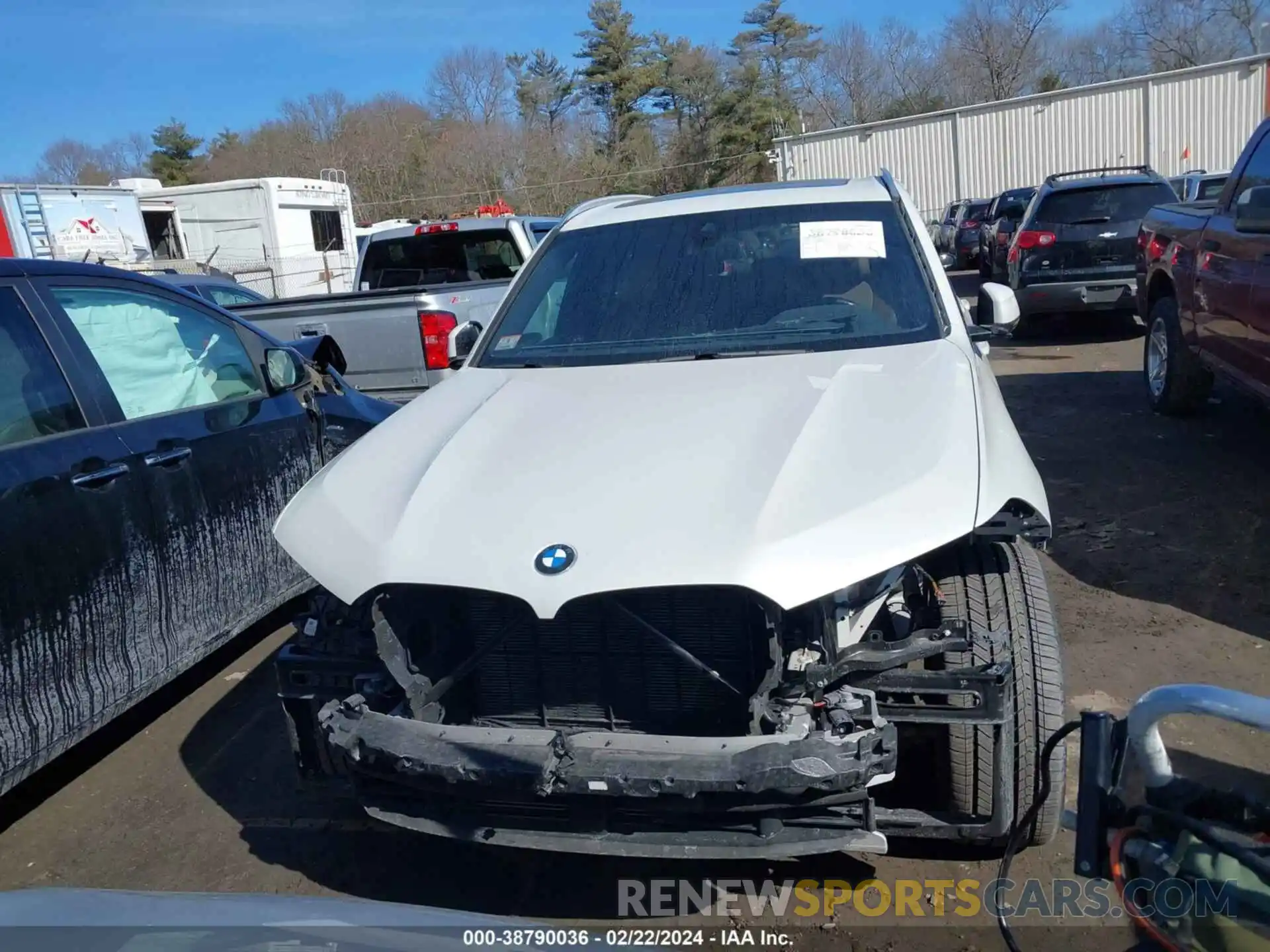 13 Photograph of a damaged car 5UXCR6C09M9G21614 BMW X5 2021