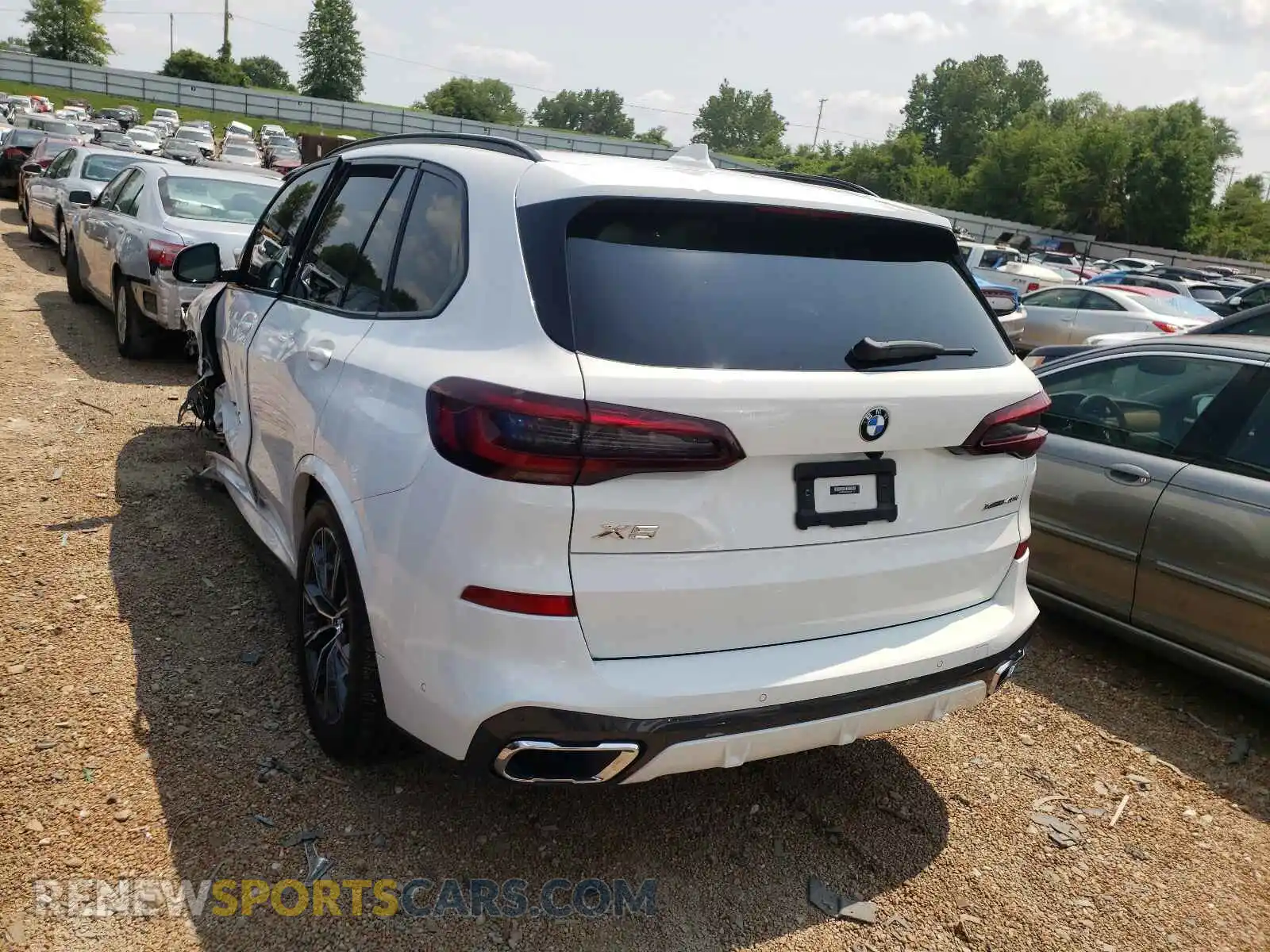 3 Photograph of a damaged car 5UXCR6C09M9G34248 BMW X5 2021