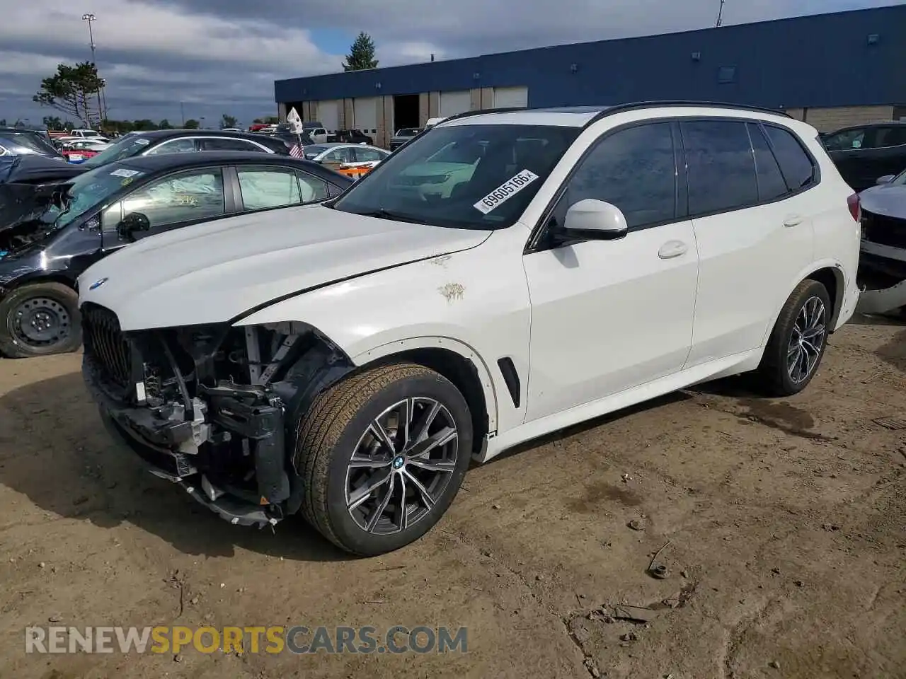 1 Photograph of a damaged car 5UXCR6C09M9G64883 BMW X5 2021