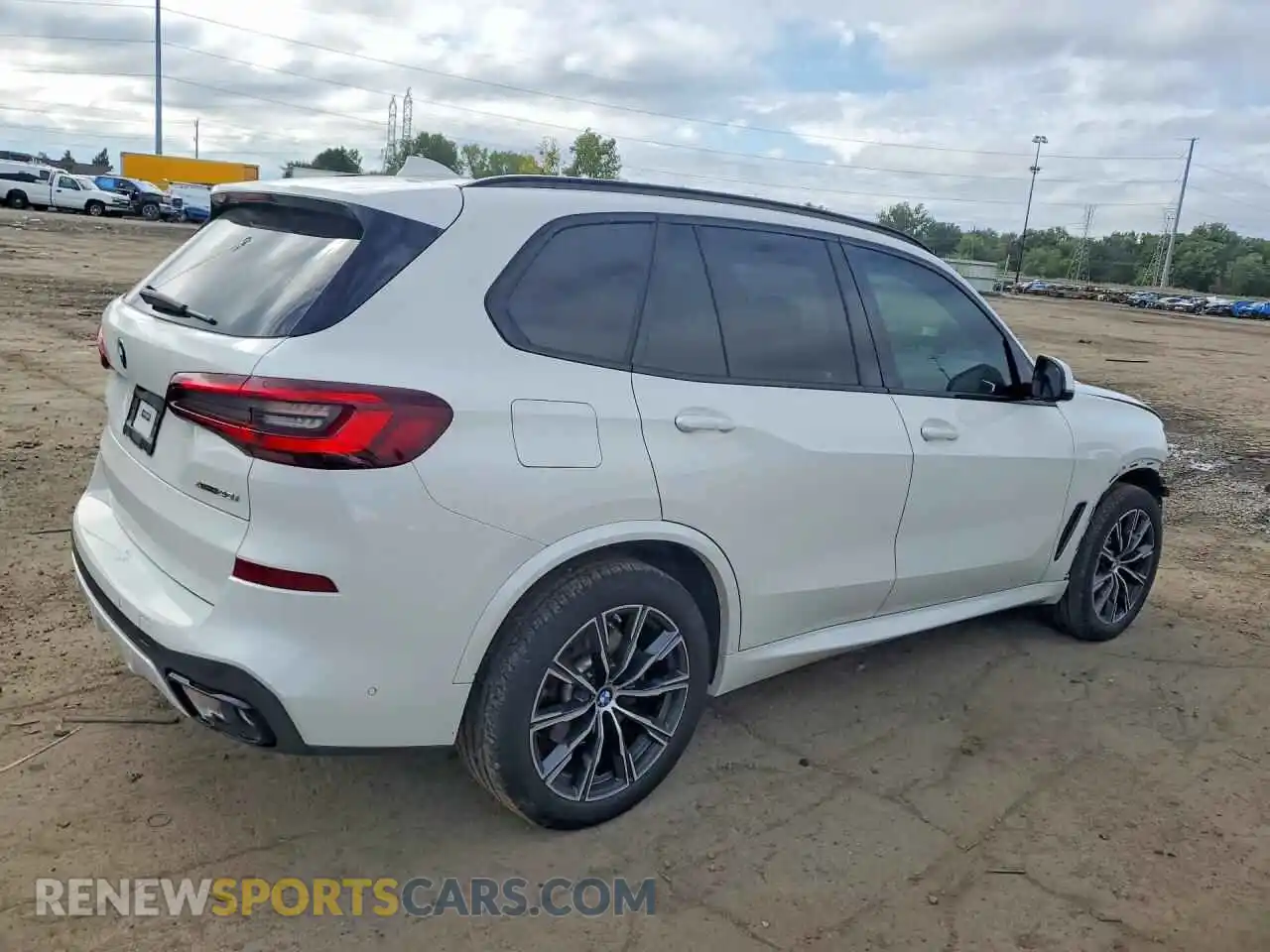 3 Photograph of a damaged car 5UXCR6C09M9G64883 BMW X5 2021