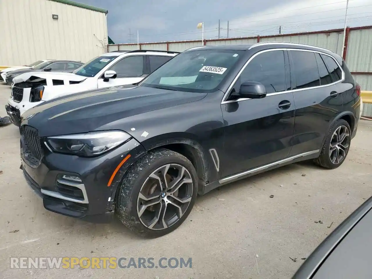 1 Photograph of a damaged car 5UXCR6C0XM9D81103 BMW X5 2021