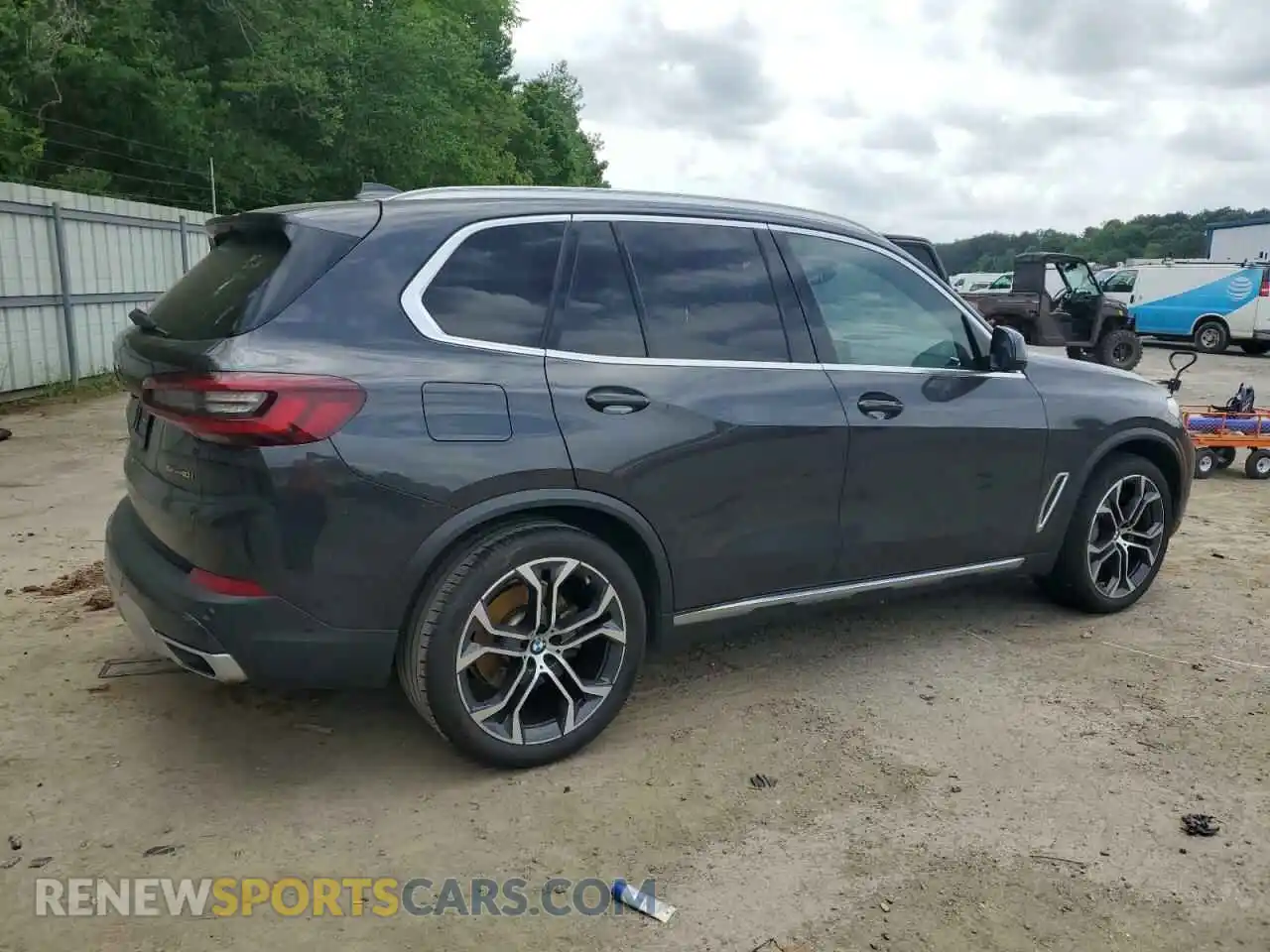 3 Photograph of a damaged car 5UXCR6C0XM9E79726 BMW X5 2021
