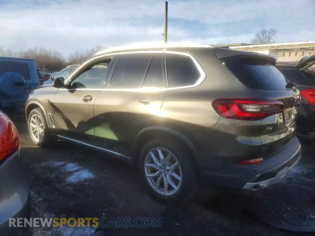 2 Photograph of a damaged car 5UXCR6C0XM9F36314 BMW X5 2021