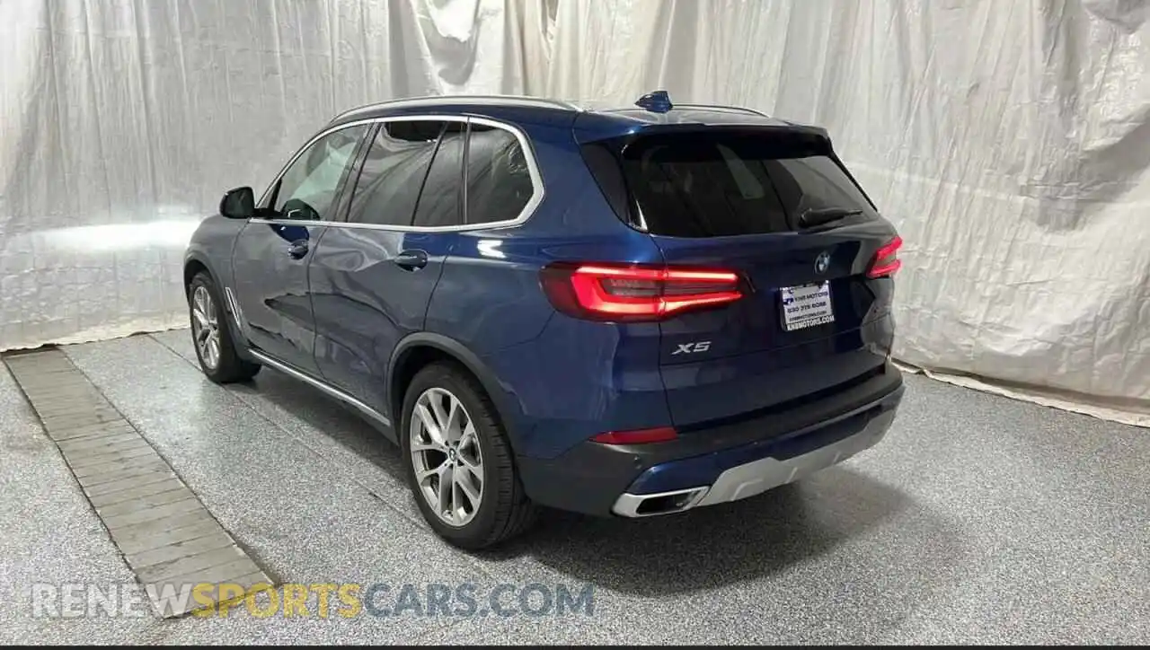 3 Photograph of a damaged car 5UXCR6C0XM9F88753 BMW X5 2021