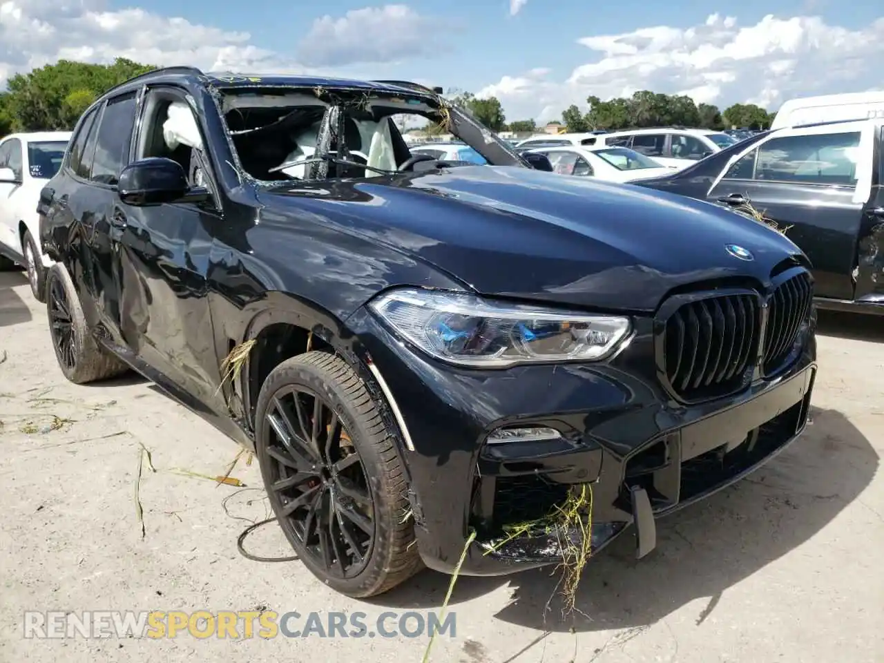 1 Photograph of a damaged car 5UXCR6C0XM9H00788 BMW X5 2021