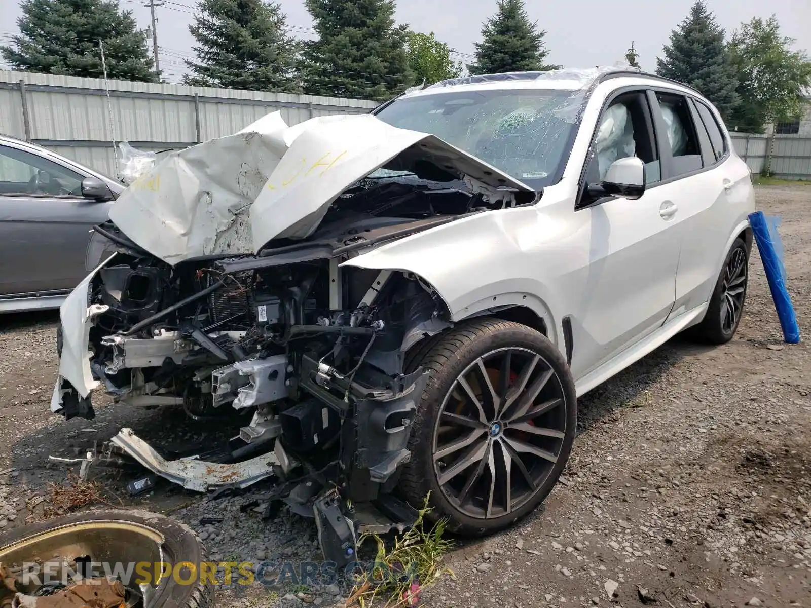 2 Фотография поврежденного автомобиля 5UXJU4C00M9F28393 BMW X5 2021