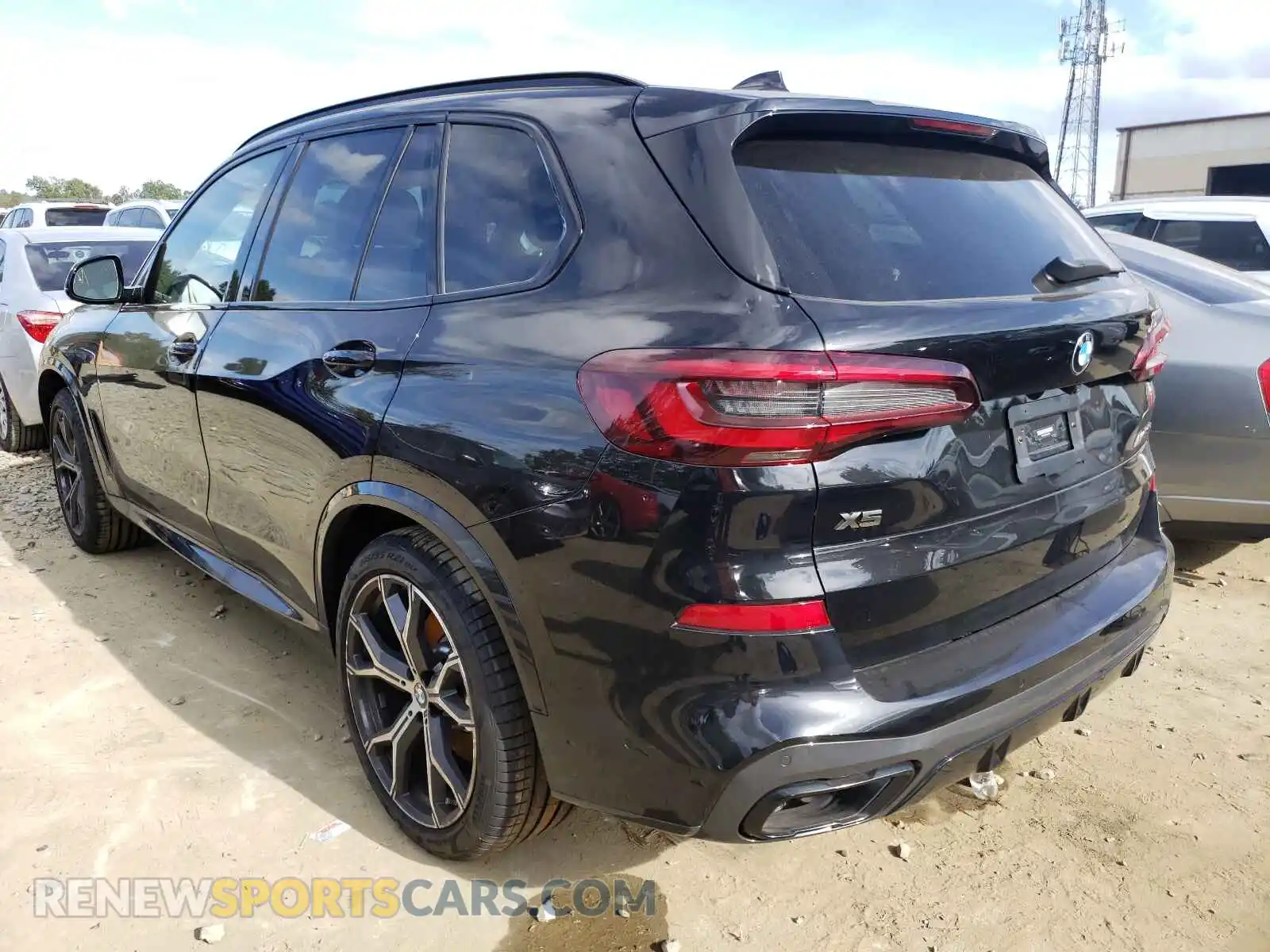 3 Photograph of a damaged car 5UXJU4C00M9H16251 BMW X5 2021