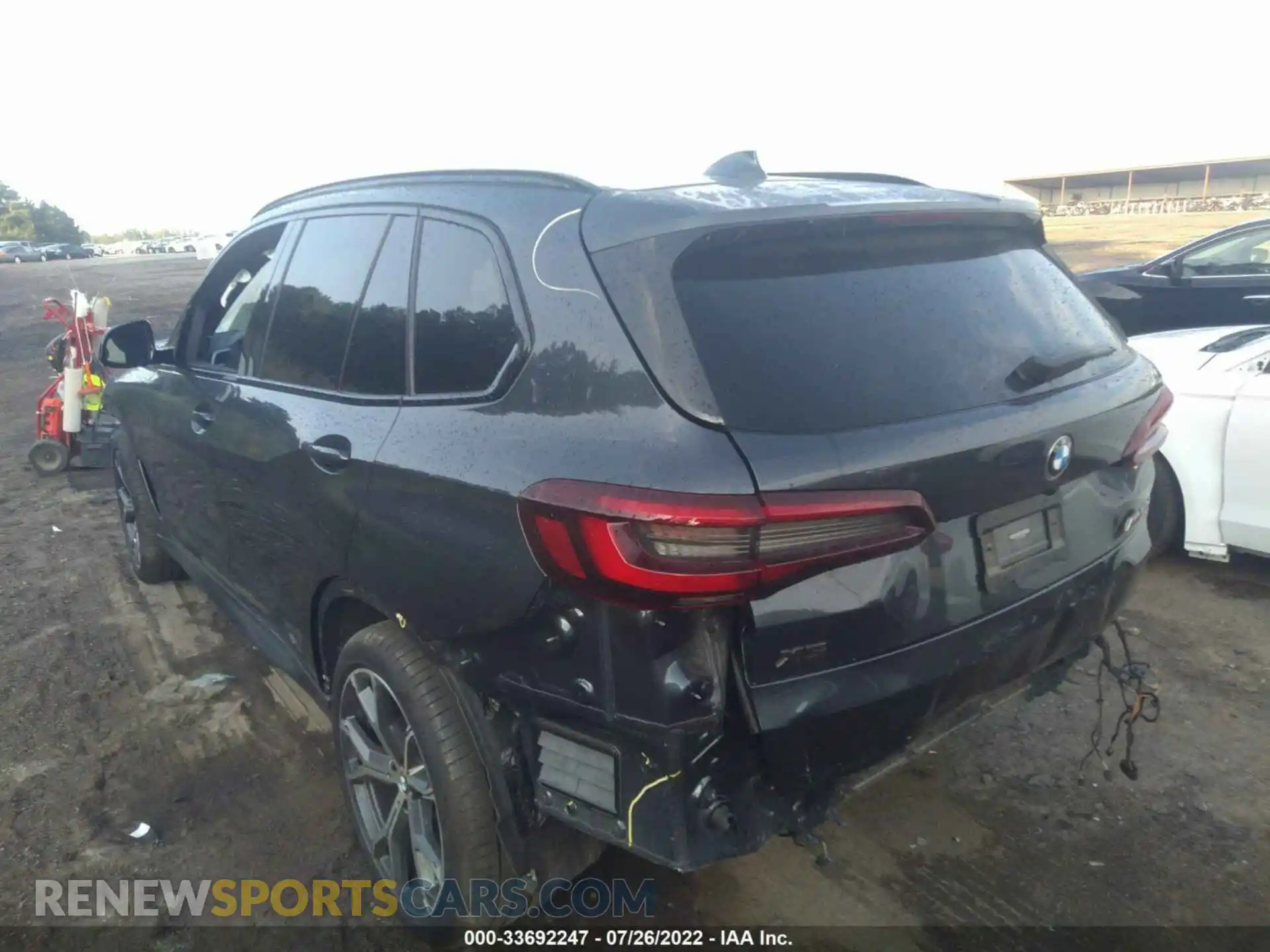 3 Photograph of a damaged car 5UXJU4C02M9E95459 BMW X5 2021