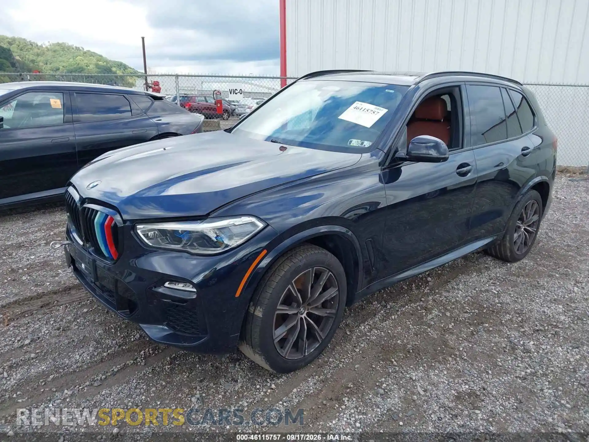 2 Photograph of a damaged car 5UXJU4C03M9H39488 BMW X5 2021