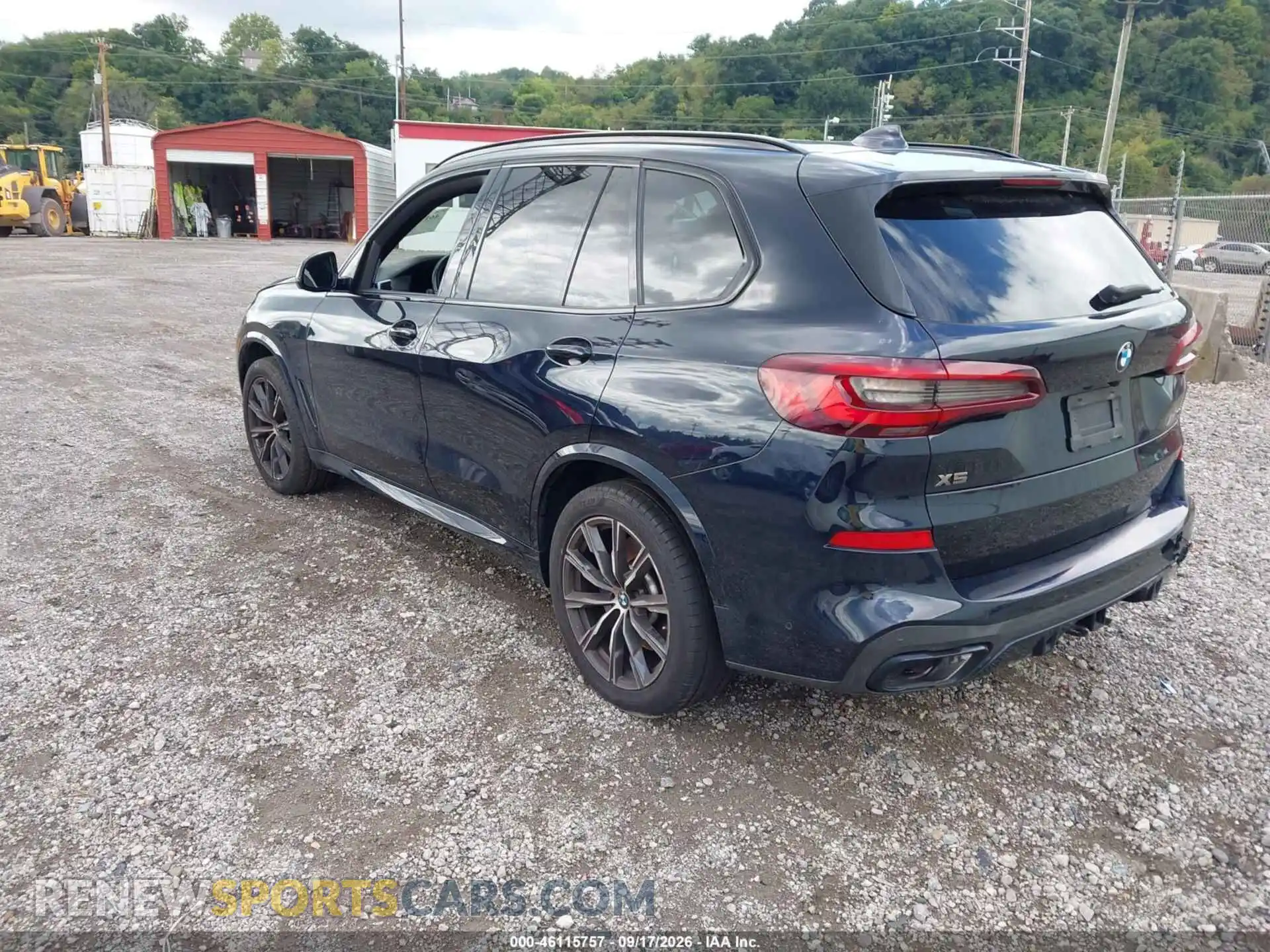 3 Photograph of a damaged car 5UXJU4C03M9H39488 BMW X5 2021
