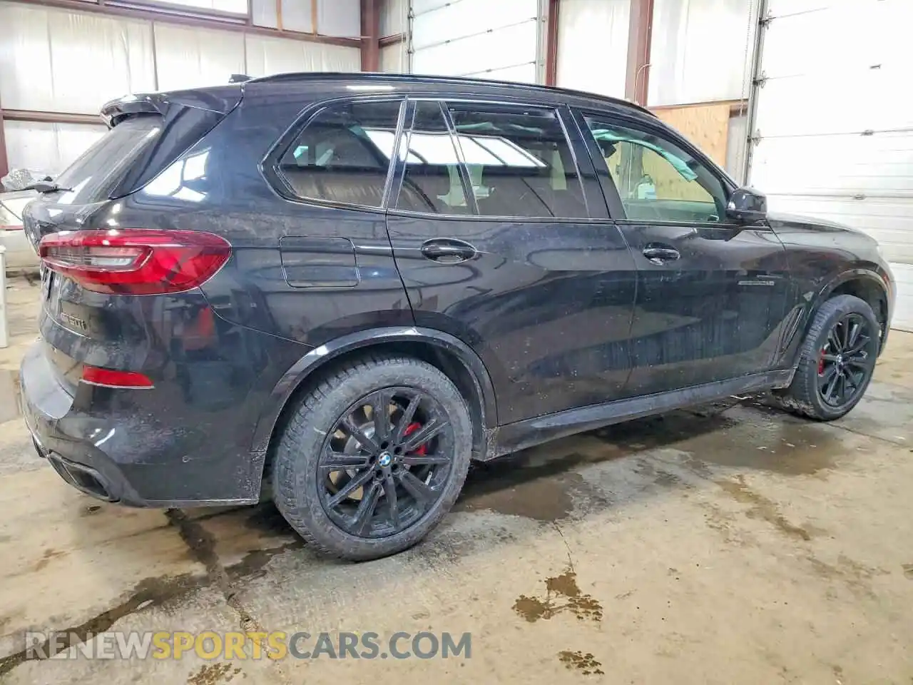 3 Photograph of a damaged car 5UXJU4C08M9F56328 BMW X5 2021