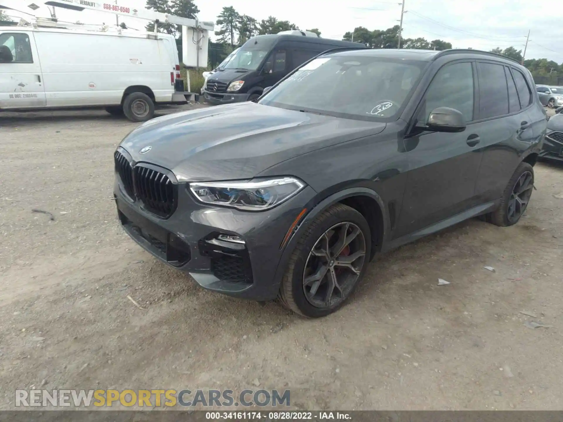 2 Photograph of a damaged car 5UXJU4C08M9H67240 BMW X5 2021
