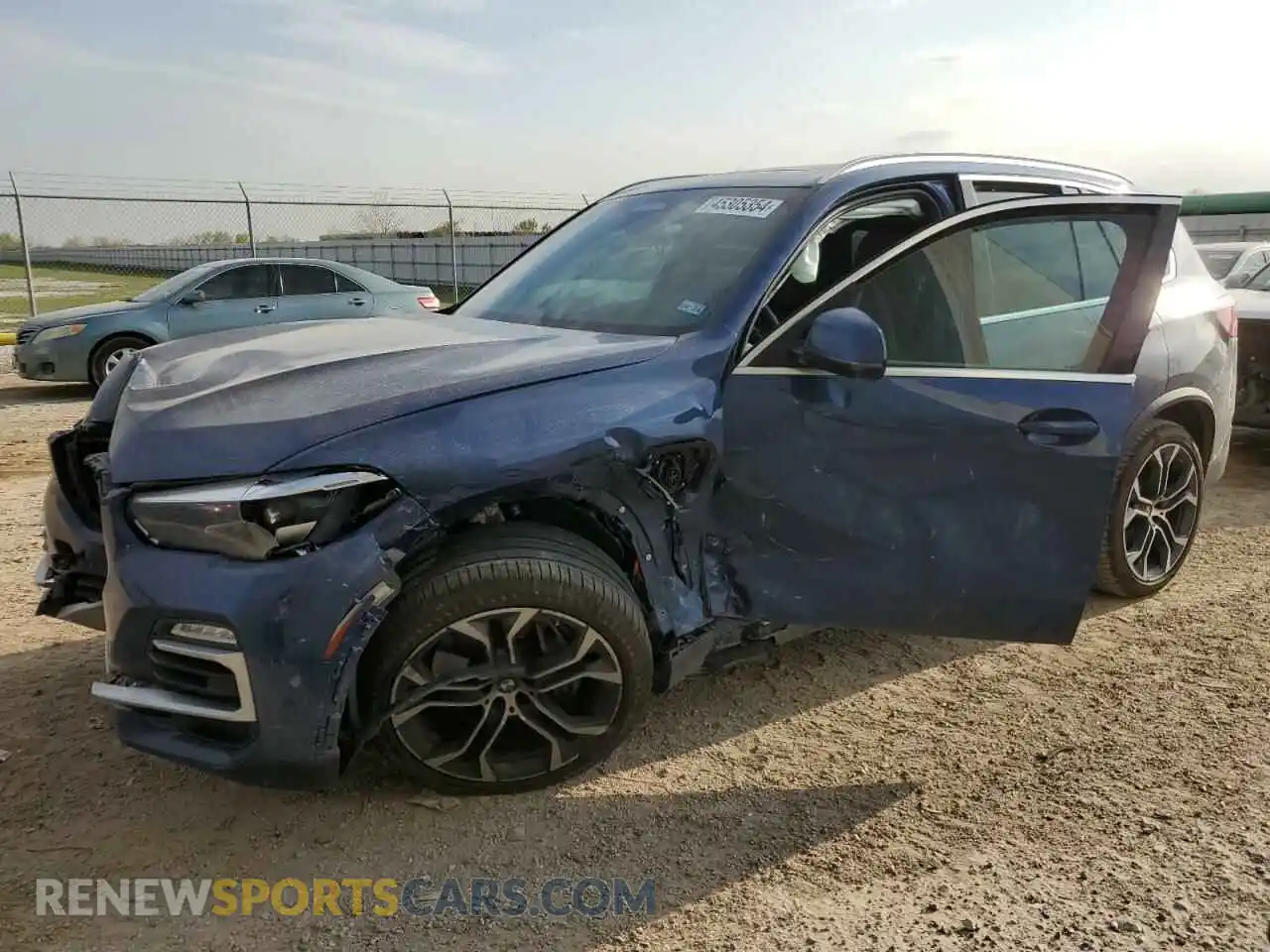 1 Photograph of a damaged car 5UXTA6C00M9F32067 BMW X5 2021