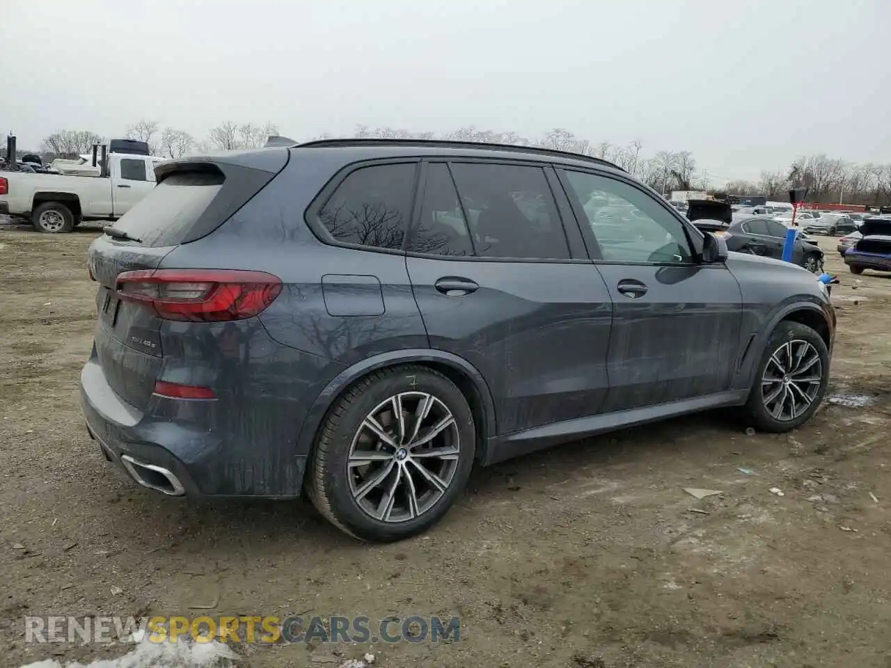 3 Photograph of a damaged car 5UXTA6C00M9G78114 BMW X5 2021