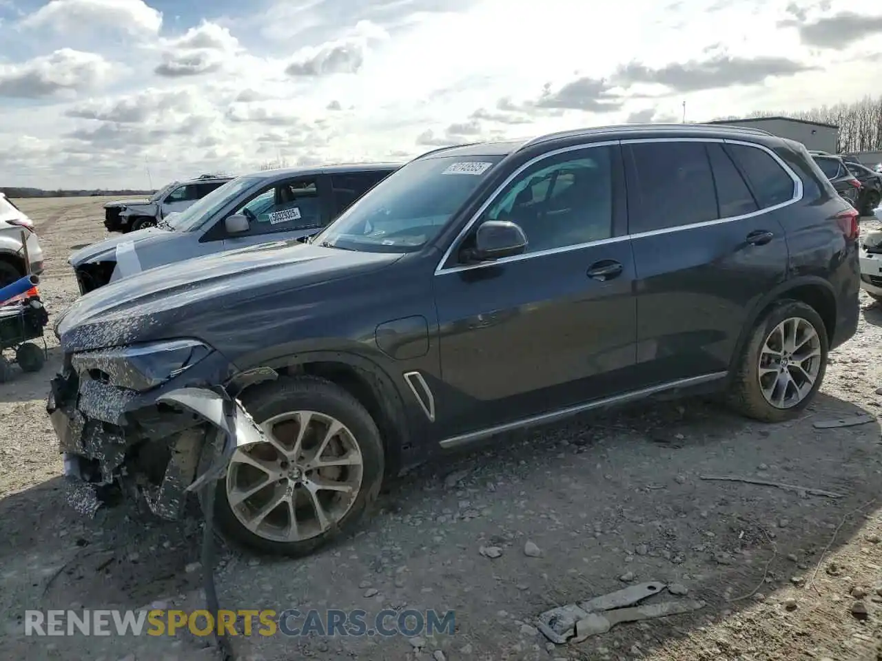 1 Photograph of a damaged car 5UXTA6C01M9H73538 BMW X5 2021