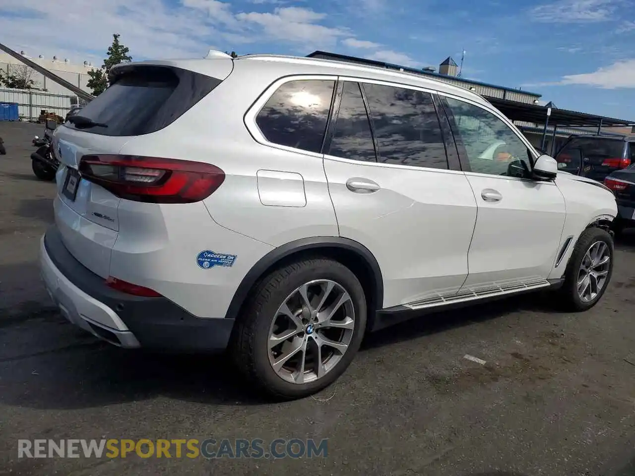 3 Фотография поврежденного автомобиля 5UXTA6C02M9F27422 BMW X5 2021