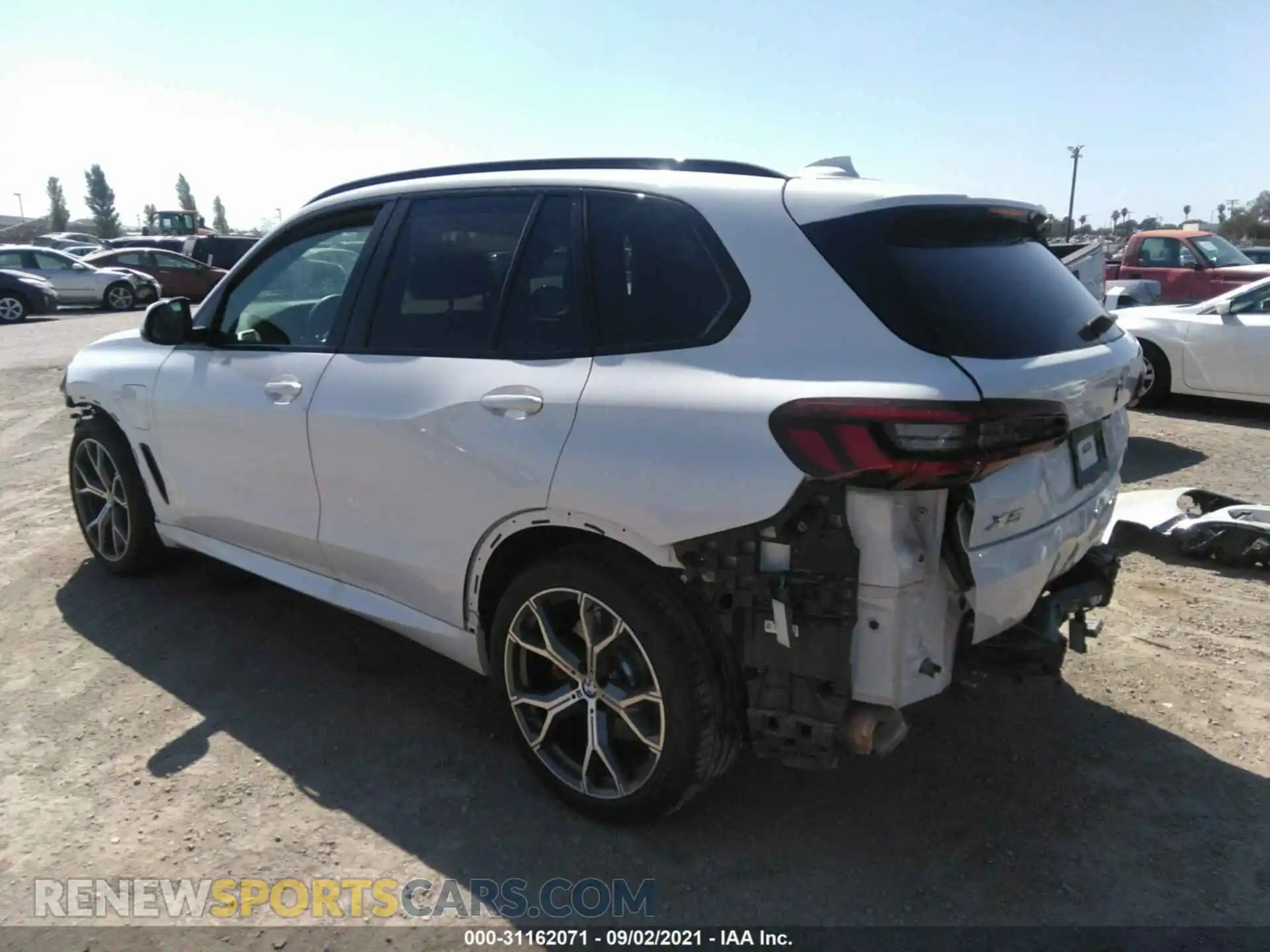 3 Photograph of a damaged car 5UXTA6C03M9D83914 BMW X5 2021