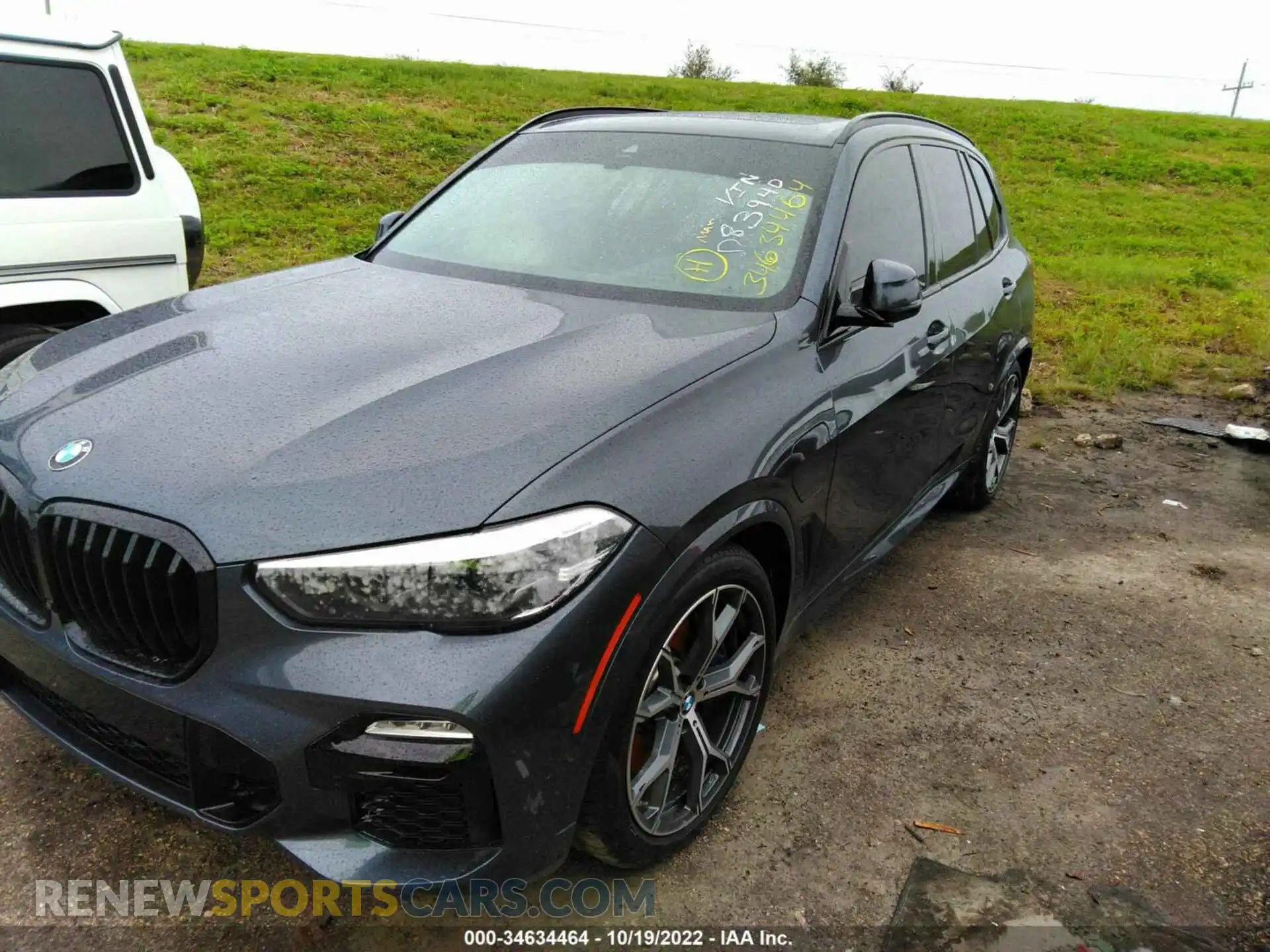 2 Photograph of a damaged car 5UXTA6C04M9D83940 BMW X5 2021