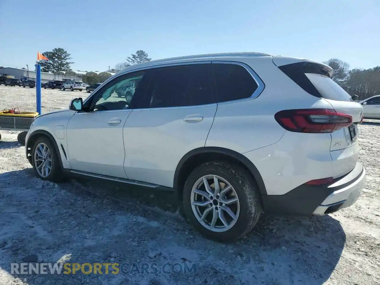 2 Photograph of a damaged car 5UXTA6C04M9G55404 BMW X5 2021