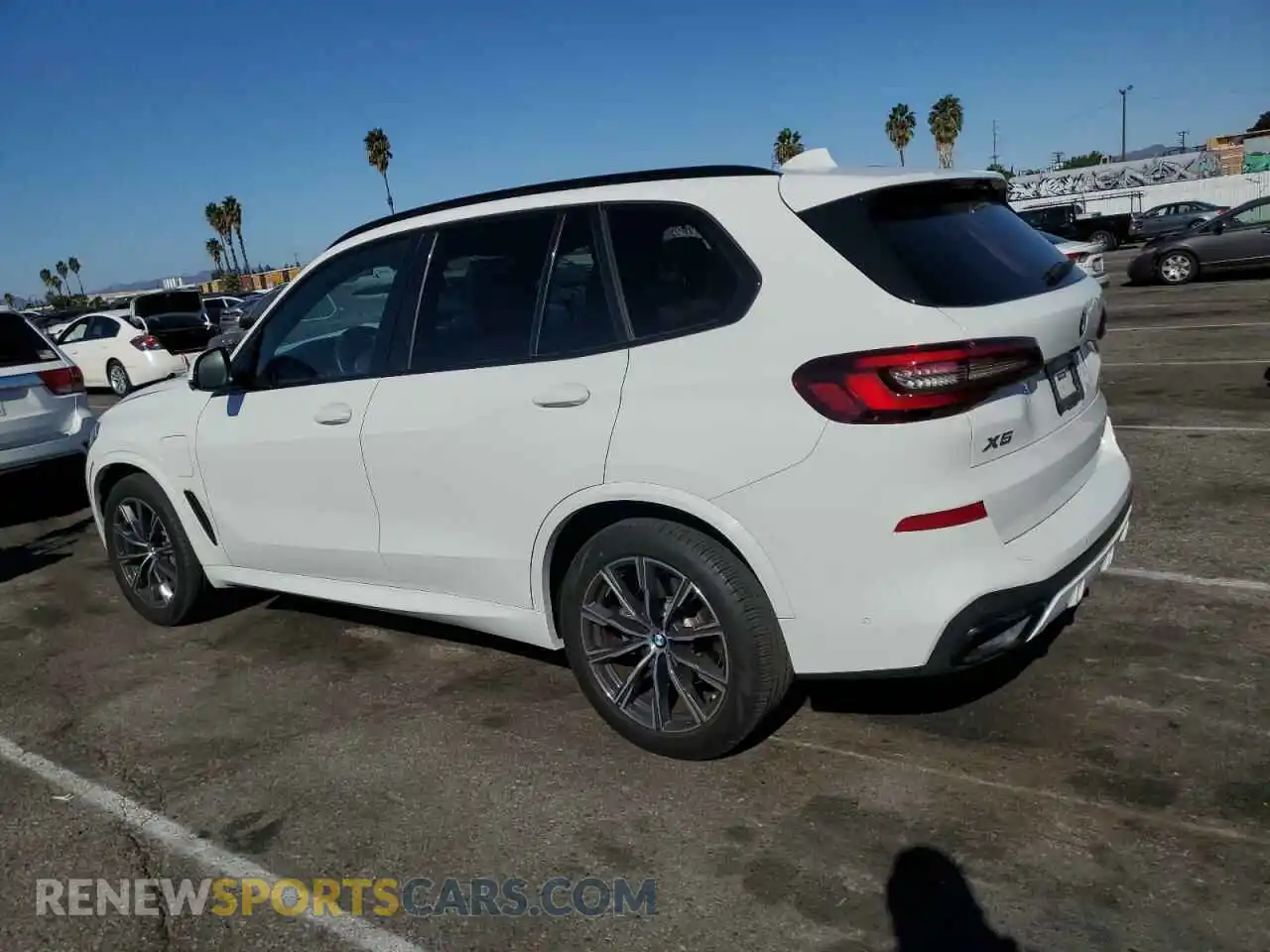 2 Photograph of a damaged car 5UXTA6C06M9H32645 BMW X5 2021
