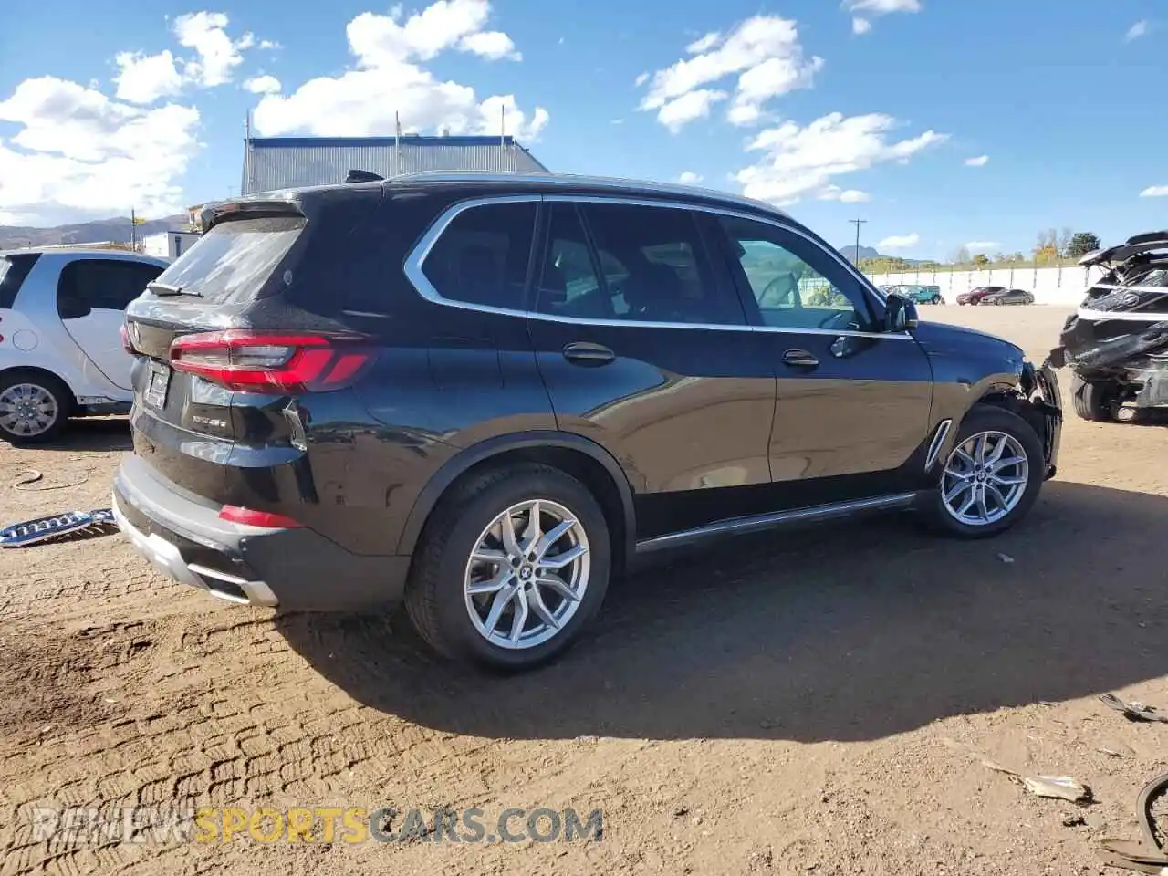 3 Photograph of a damaged car 5UXTA6C08M9F32561 BMW X5 2021