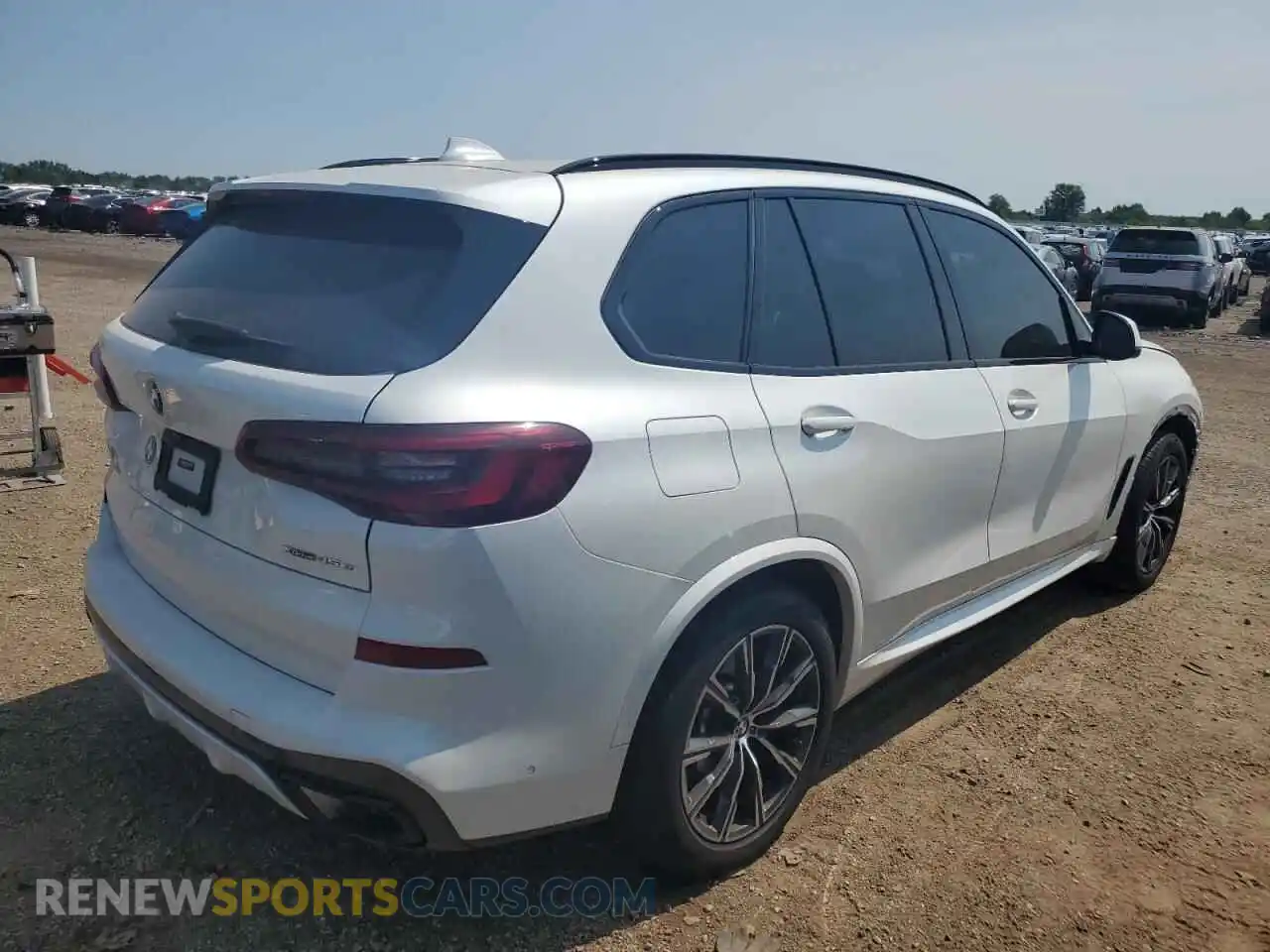 3 Фотография поврежденного автомобиля 5UXTA6C08M9F95319 BMW X5 2021