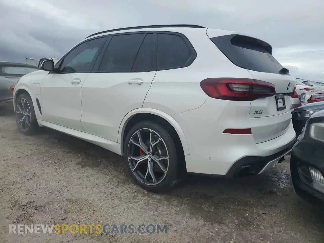 2 Photograph of a damaged car 5UXTA6C08M9G29761 BMW X5 2021