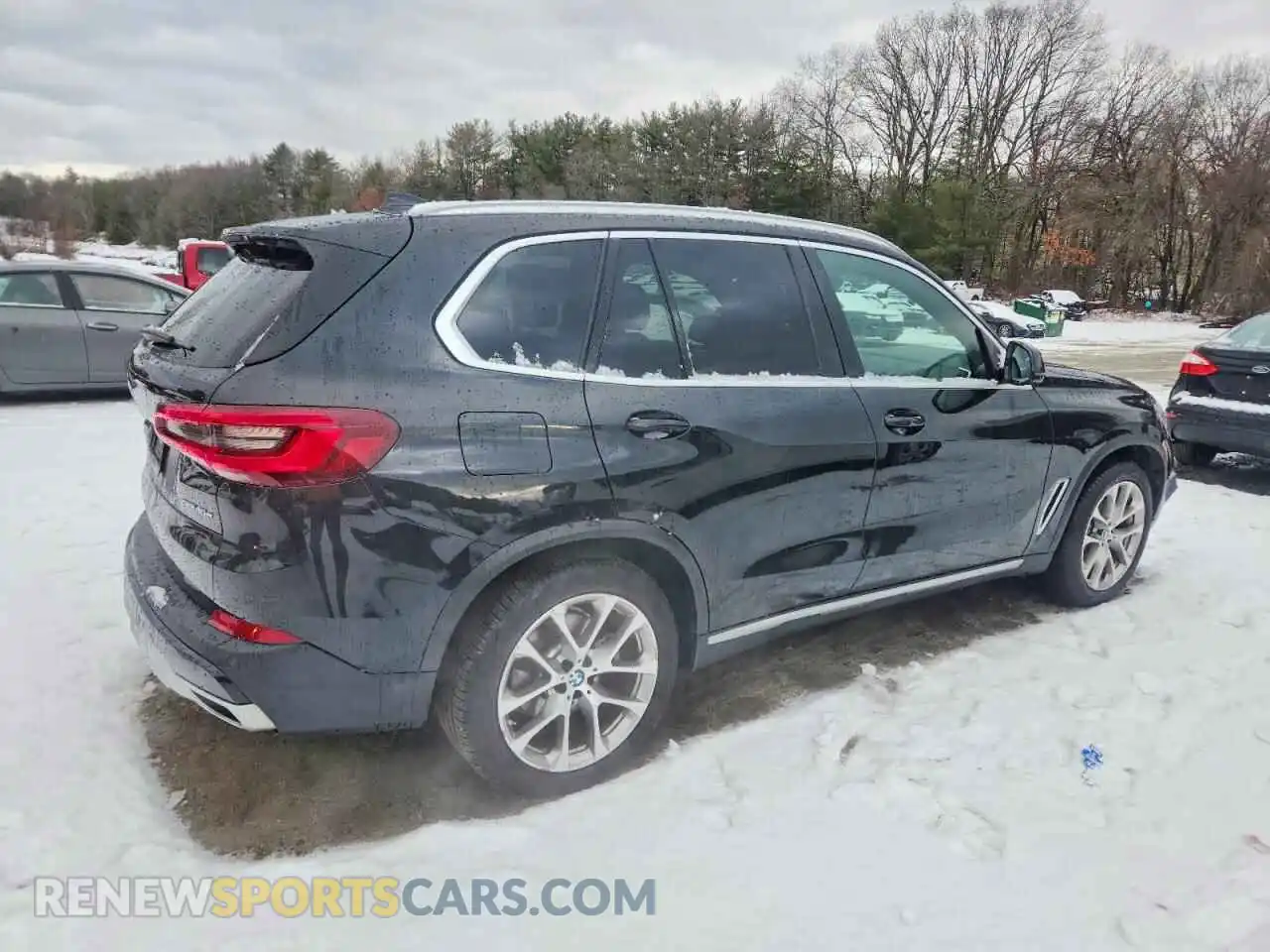3 Photograph of a damaged car 5UXTA6C08M9H78672 BMW X5 2021