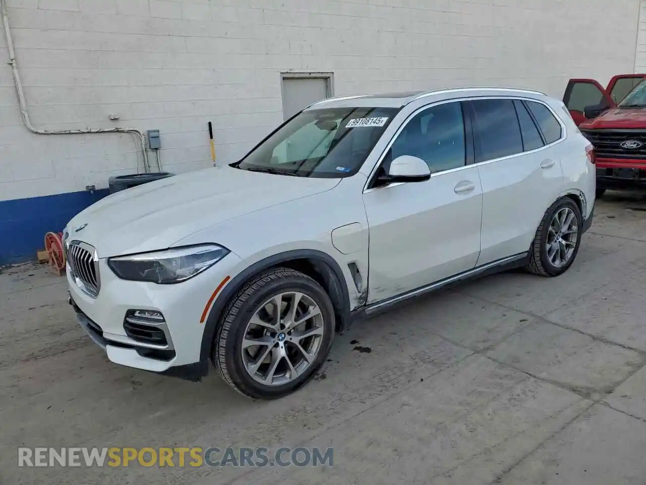 1 Photograph of a damaged car 5UXTA6C09M9D98191 BMW X5 2021