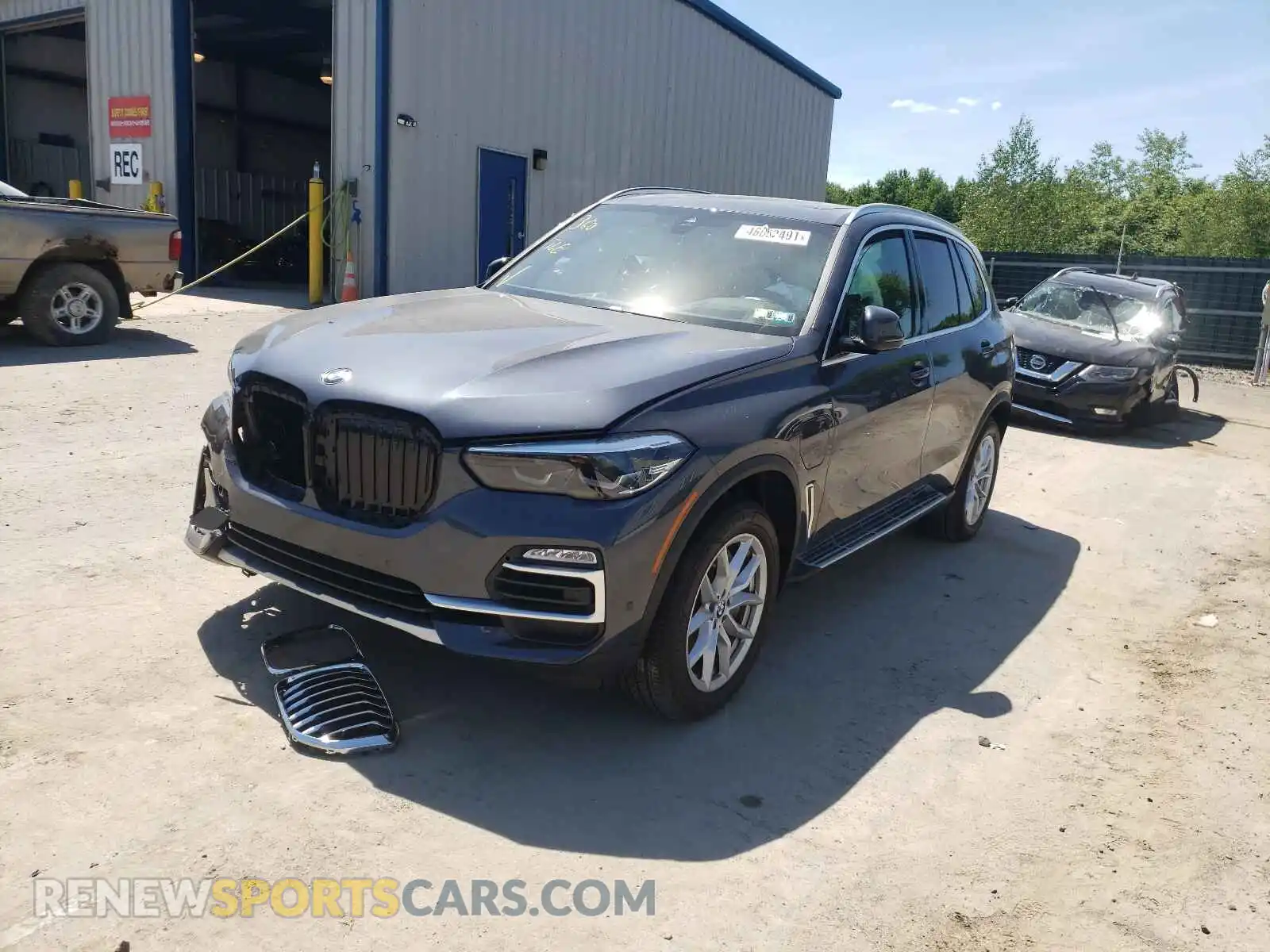 2 Photograph of a damaged car 5UXTA6C0XM9F56828 BMW X5 2021