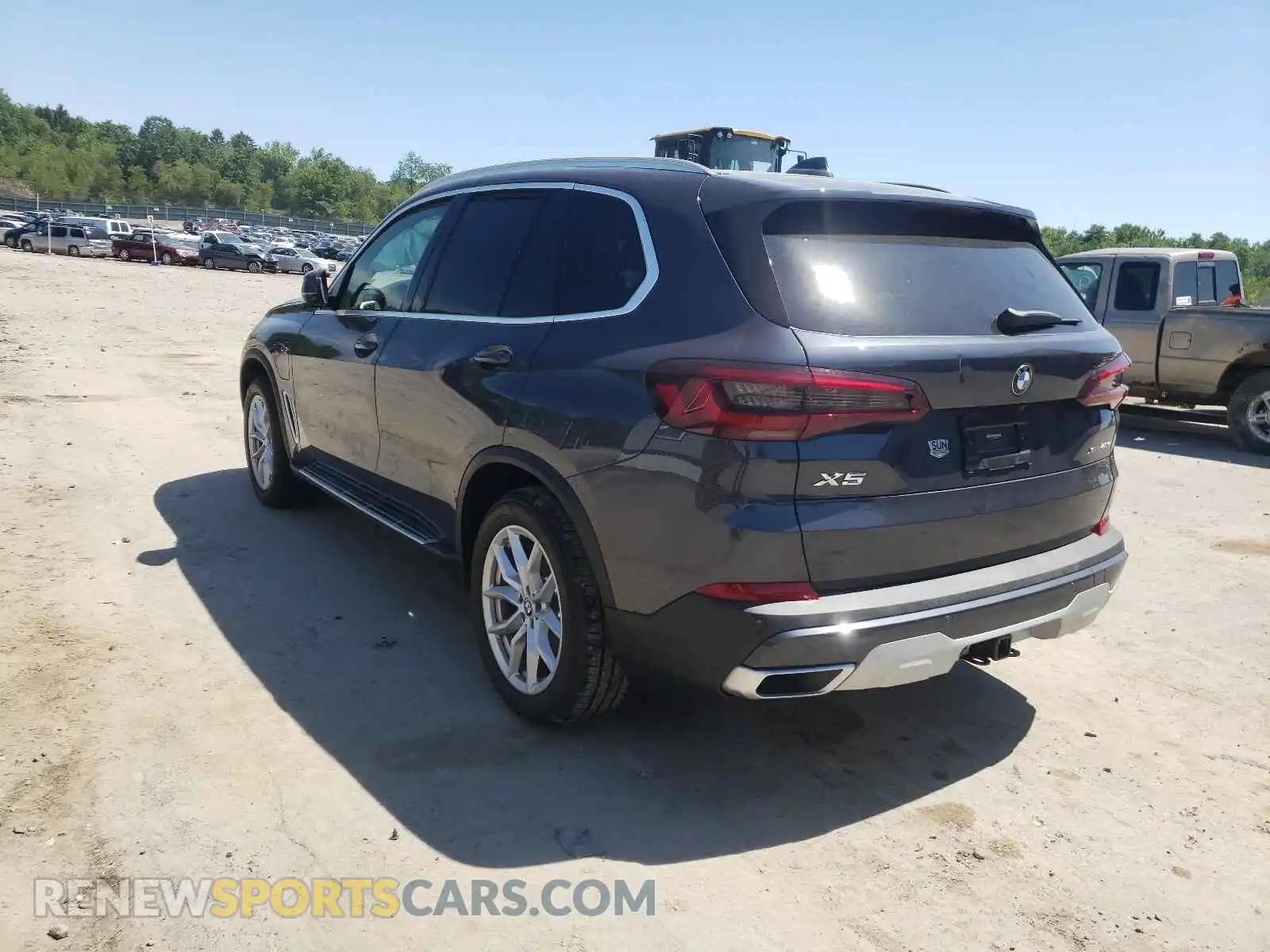 3 Photograph of a damaged car 5UXTA6C0XM9F56828 BMW X5 2021