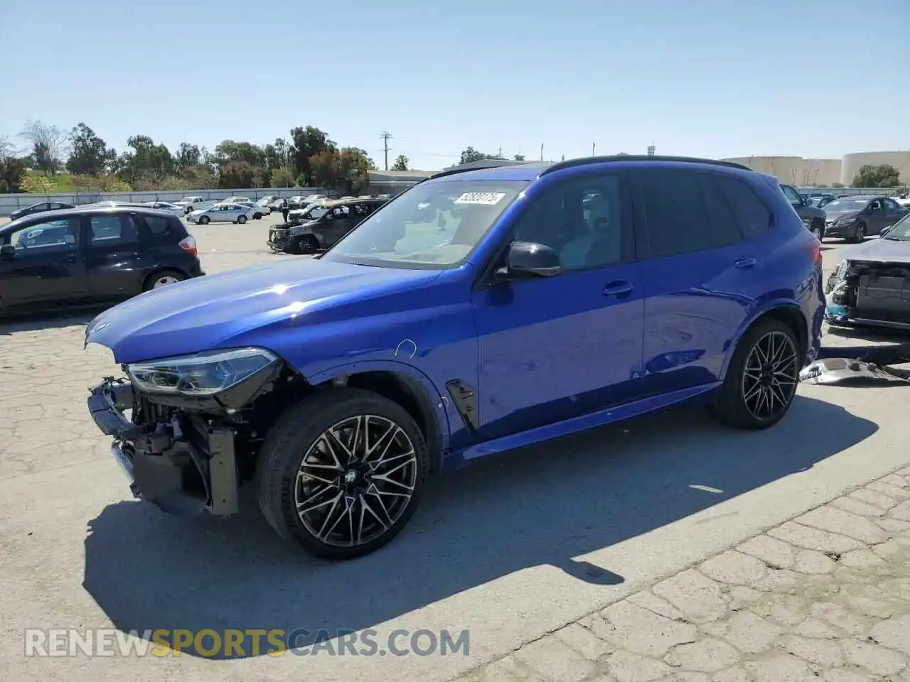 1 Photograph of a damaged car 5YMJU0C01M9F09255 BMW X5 2021