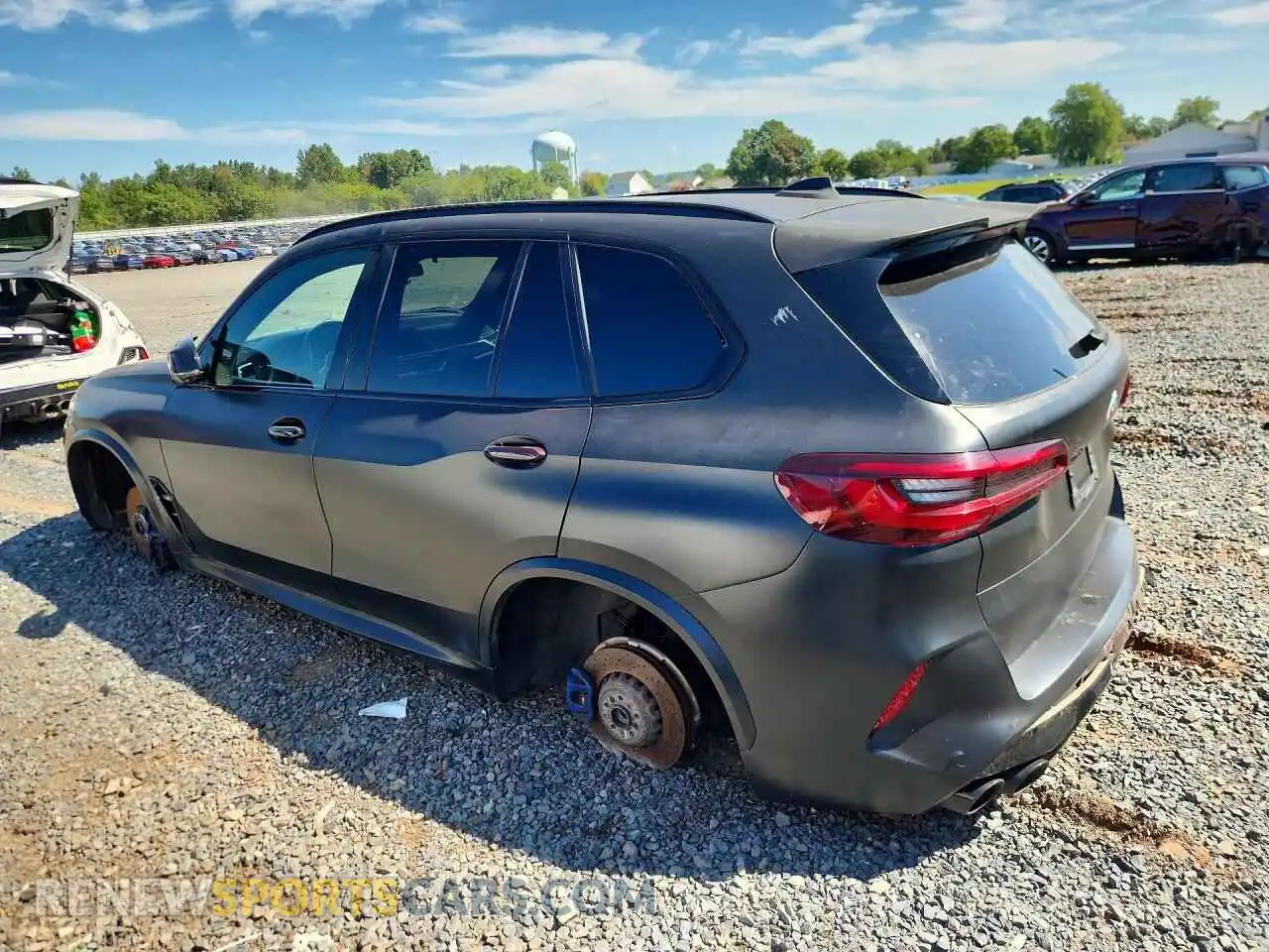 2 Фотография поврежденного автомобиля 5YMJU0C09M9E35762 BMW X5 2021