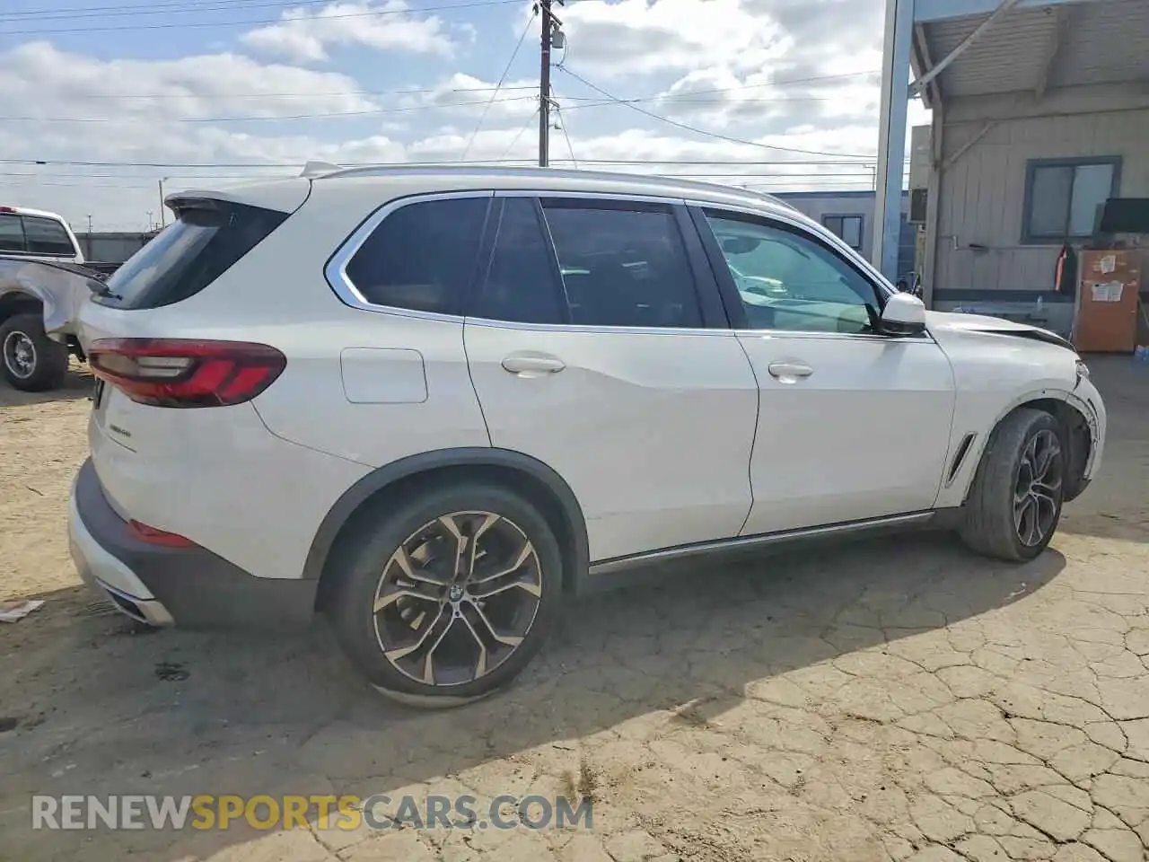 3 Photograph of a damaged car 5UXCR4C01N9K58051 BMW X5 2022