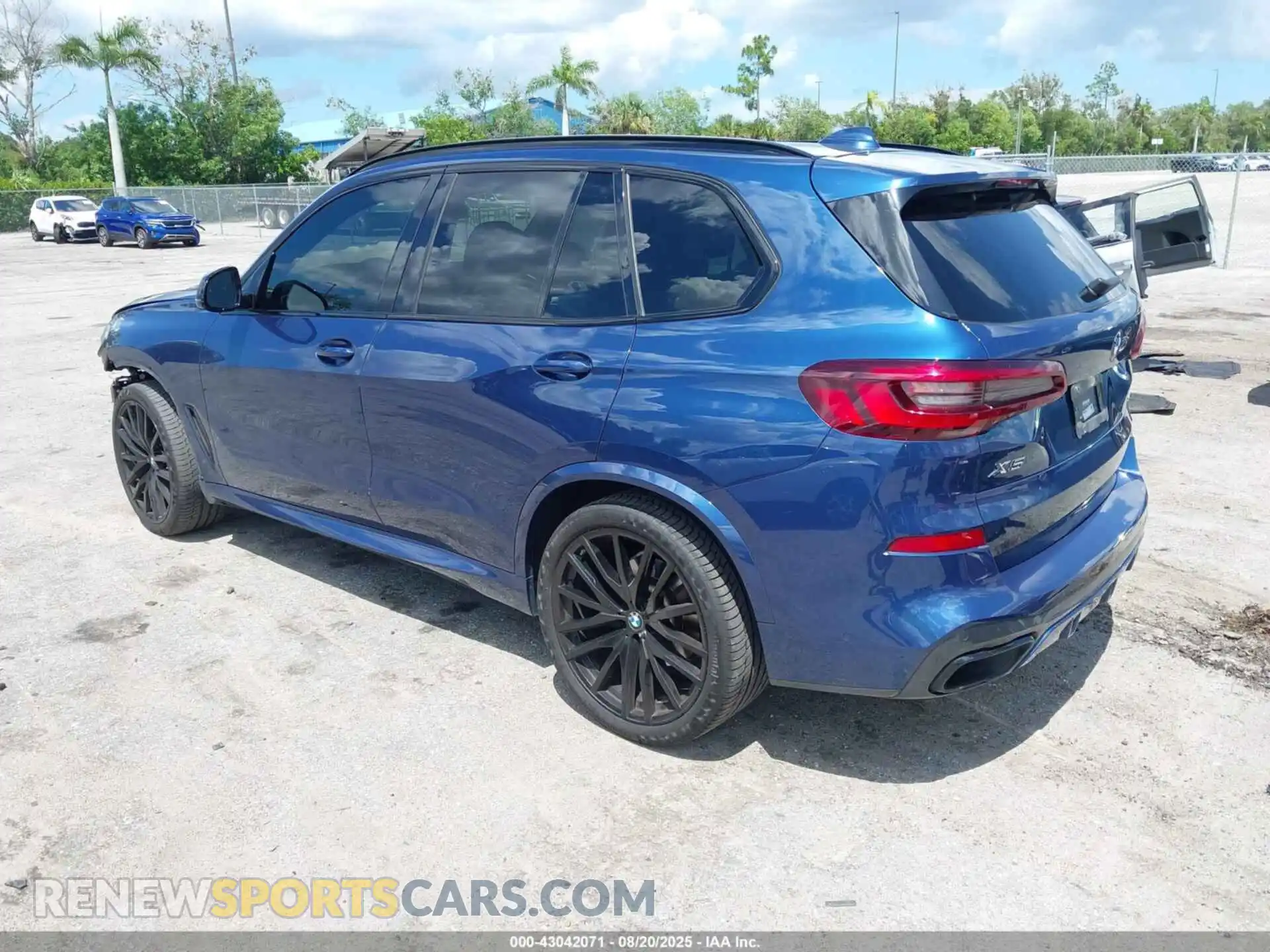3 Photograph of a damaged car 5UXCR4C01N9K65498 BMW X5 2022