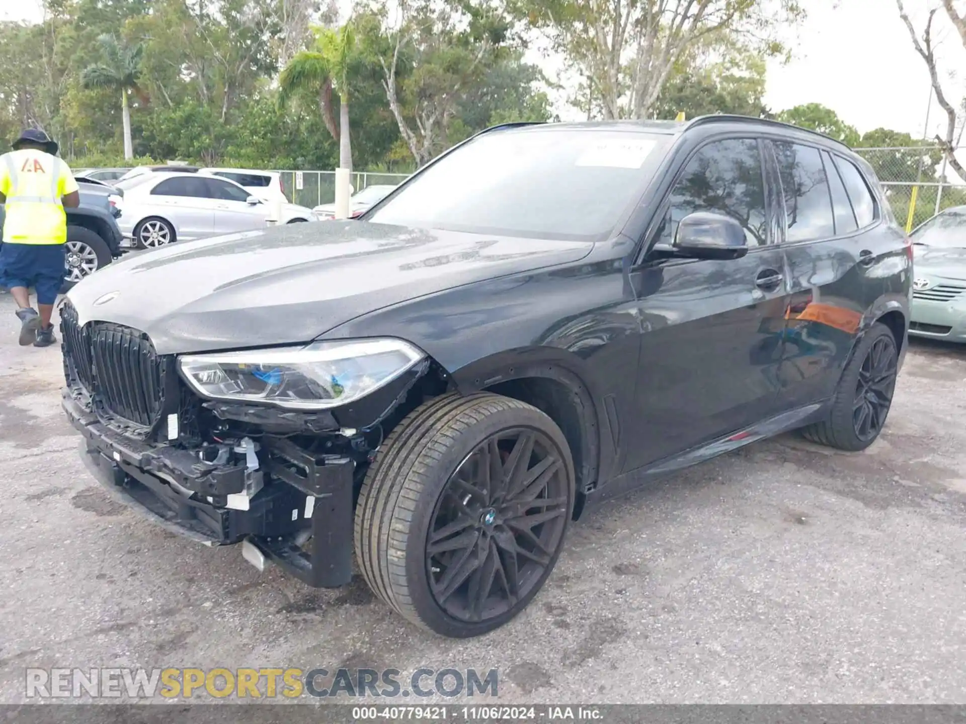 2 Photograph of a damaged car 5UXCR4C07N9L04045 BMW X5 2022