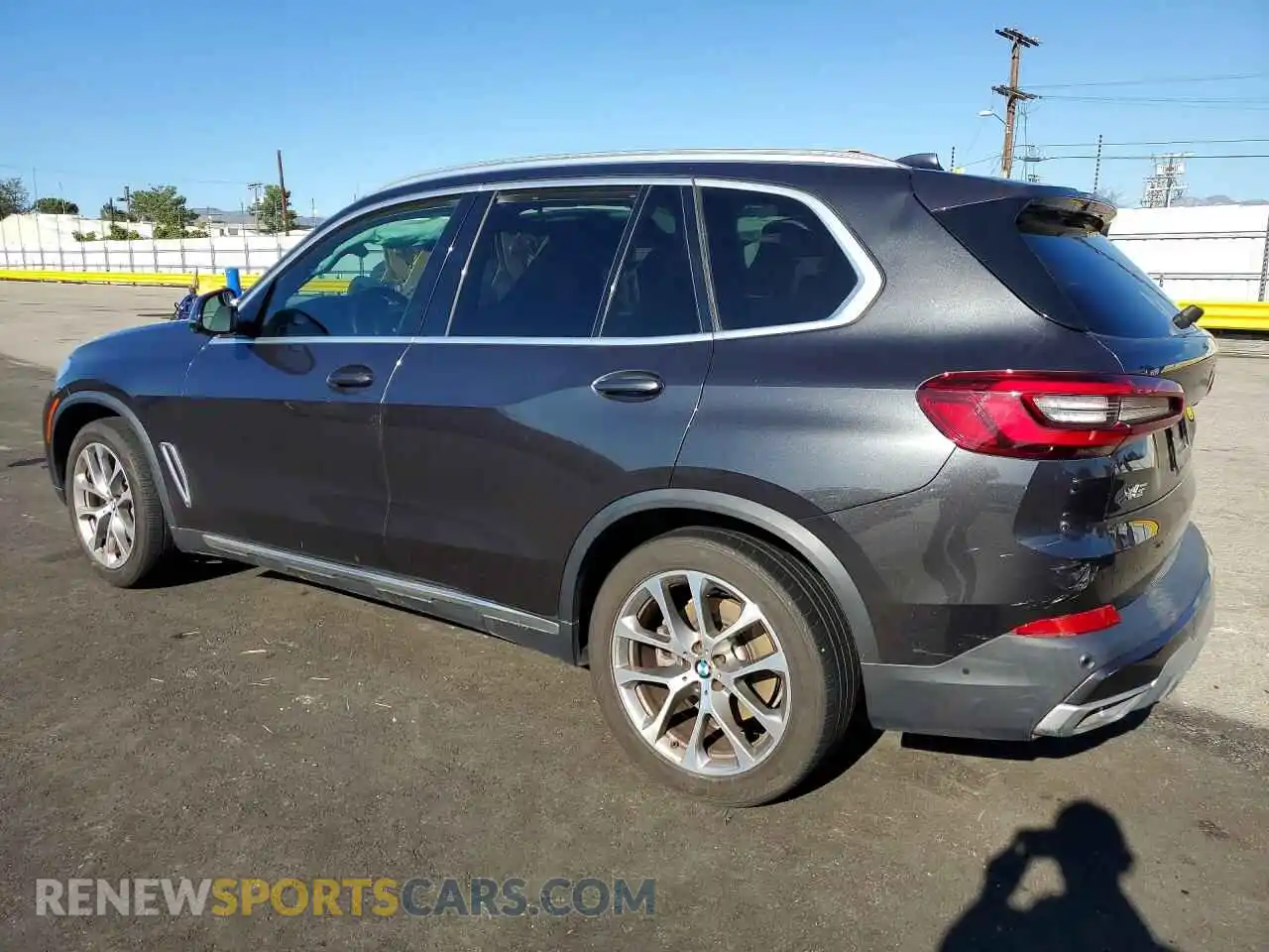 2 Photograph of a damaged car 5UXCR4C07N9L38258 BMW X5 2022