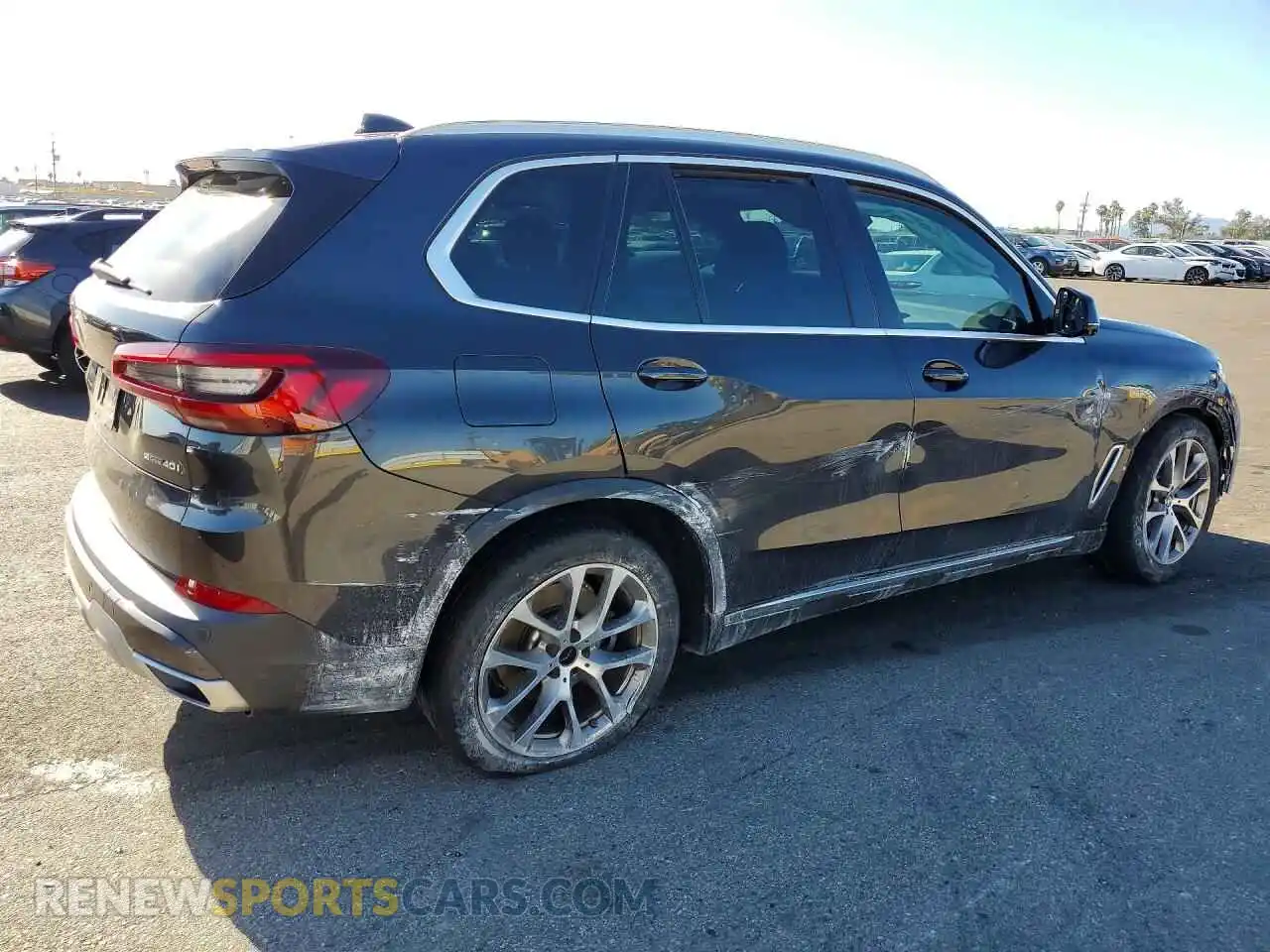 3 Photograph of a damaged car 5UXCR4C07N9L38258 BMW X5 2022